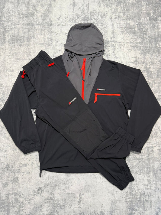 Berghaus Tracksuit - M/S - Active Supply