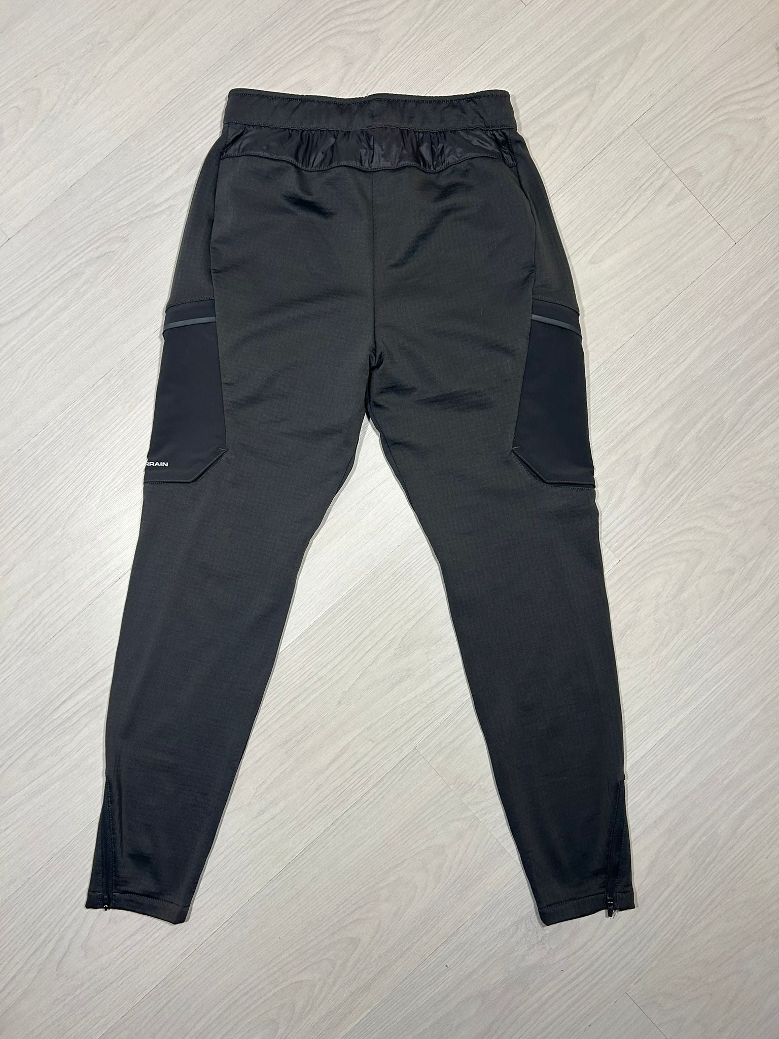 Monterrain Bottoms - L - Active Supply