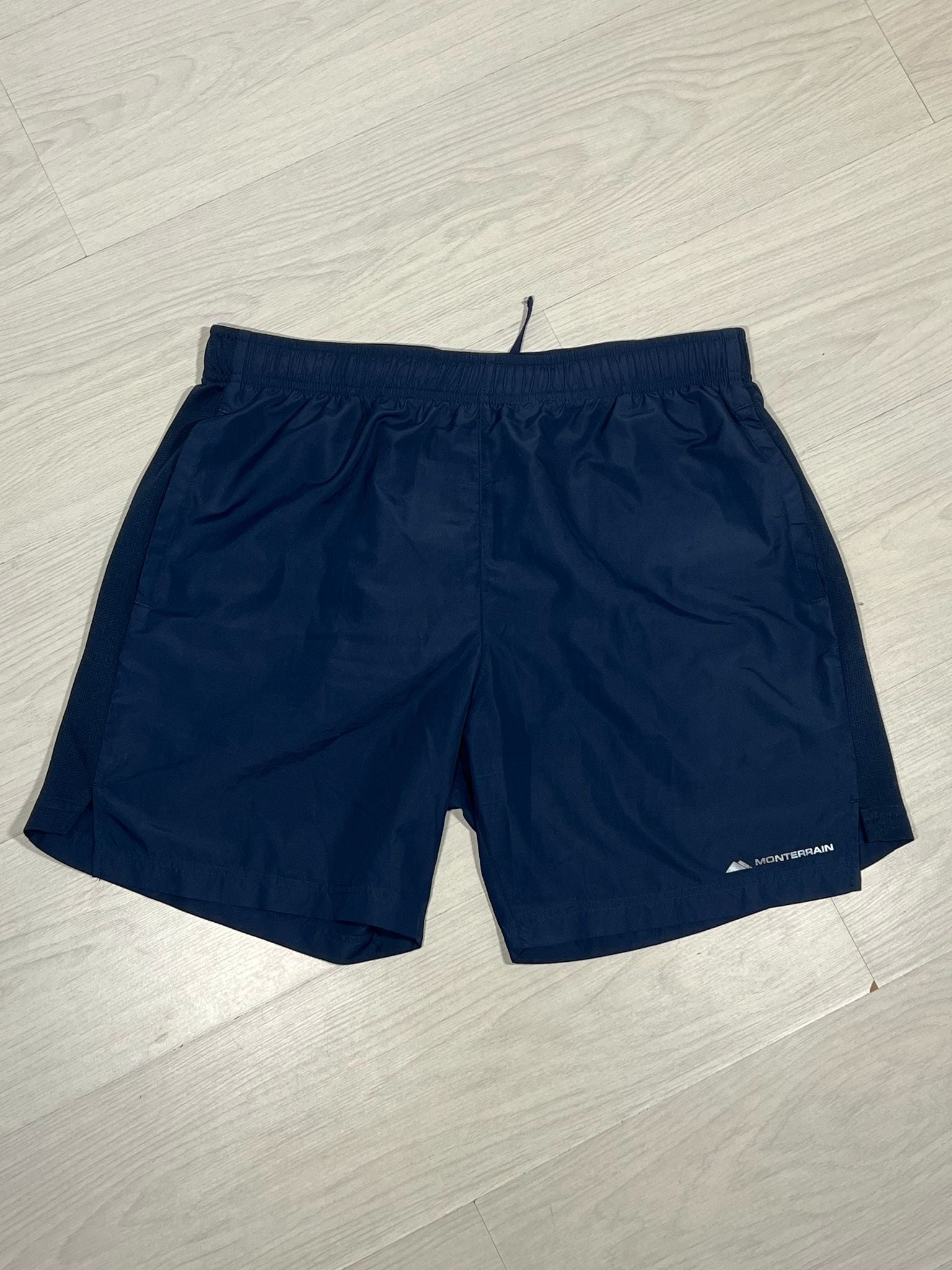 Monterrain Short - XL - Active Supply