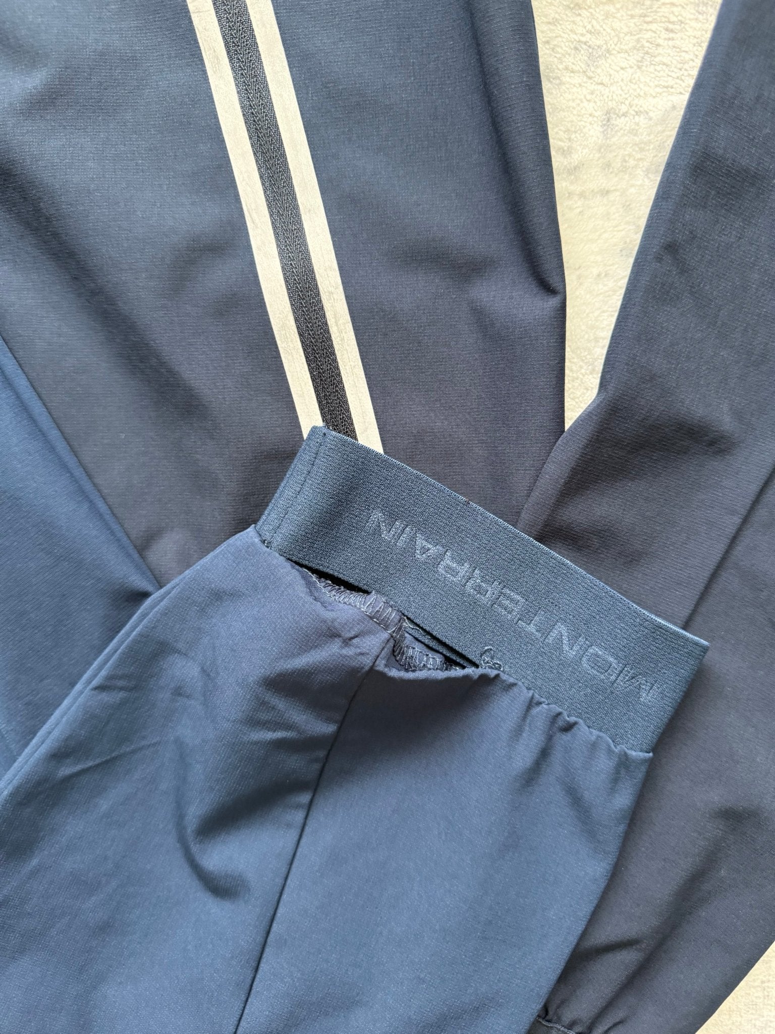 Monterrain Tracksuit - L - Active Supply
