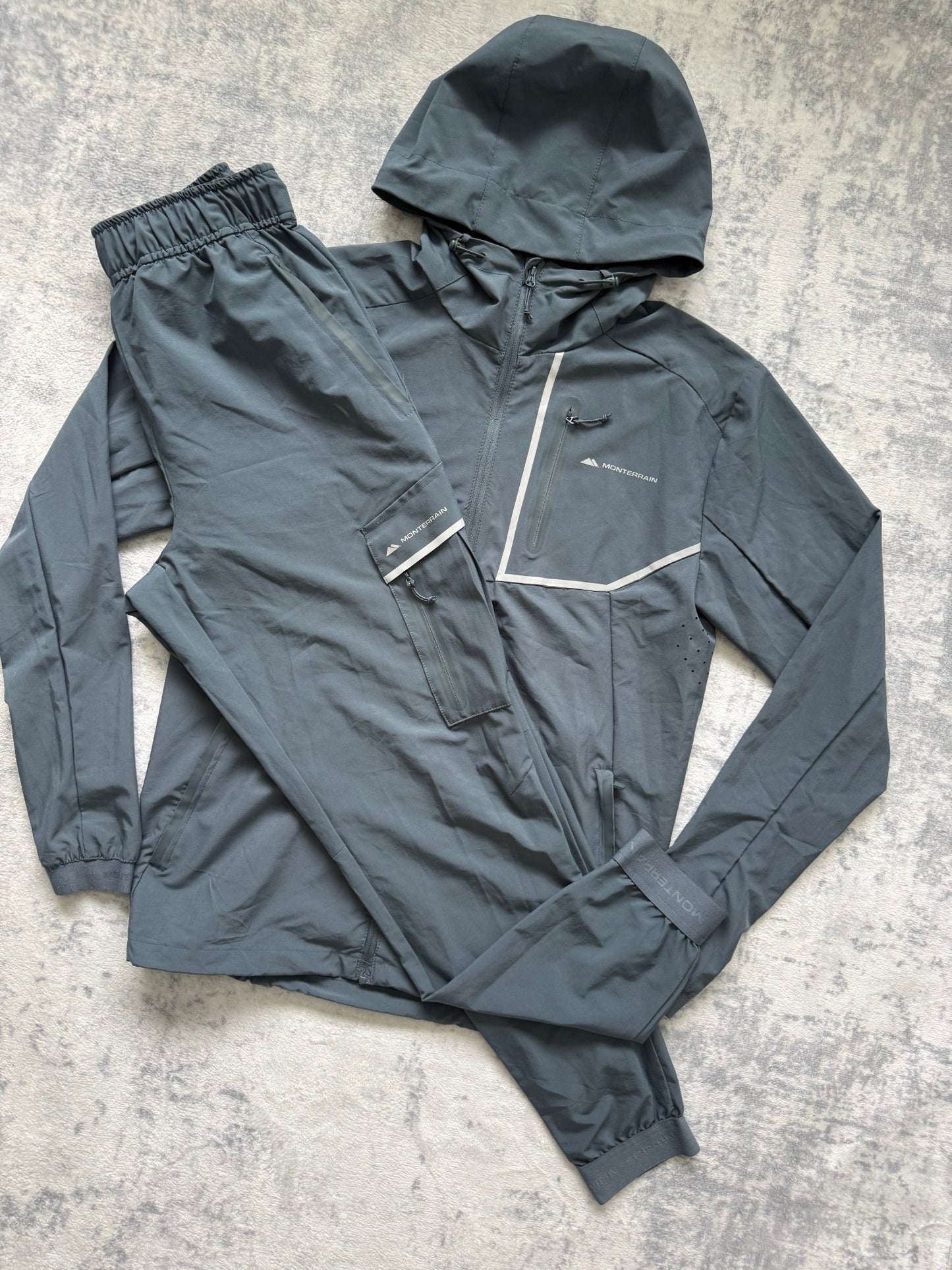 Monterrain Tracksuit - S - Active Supply