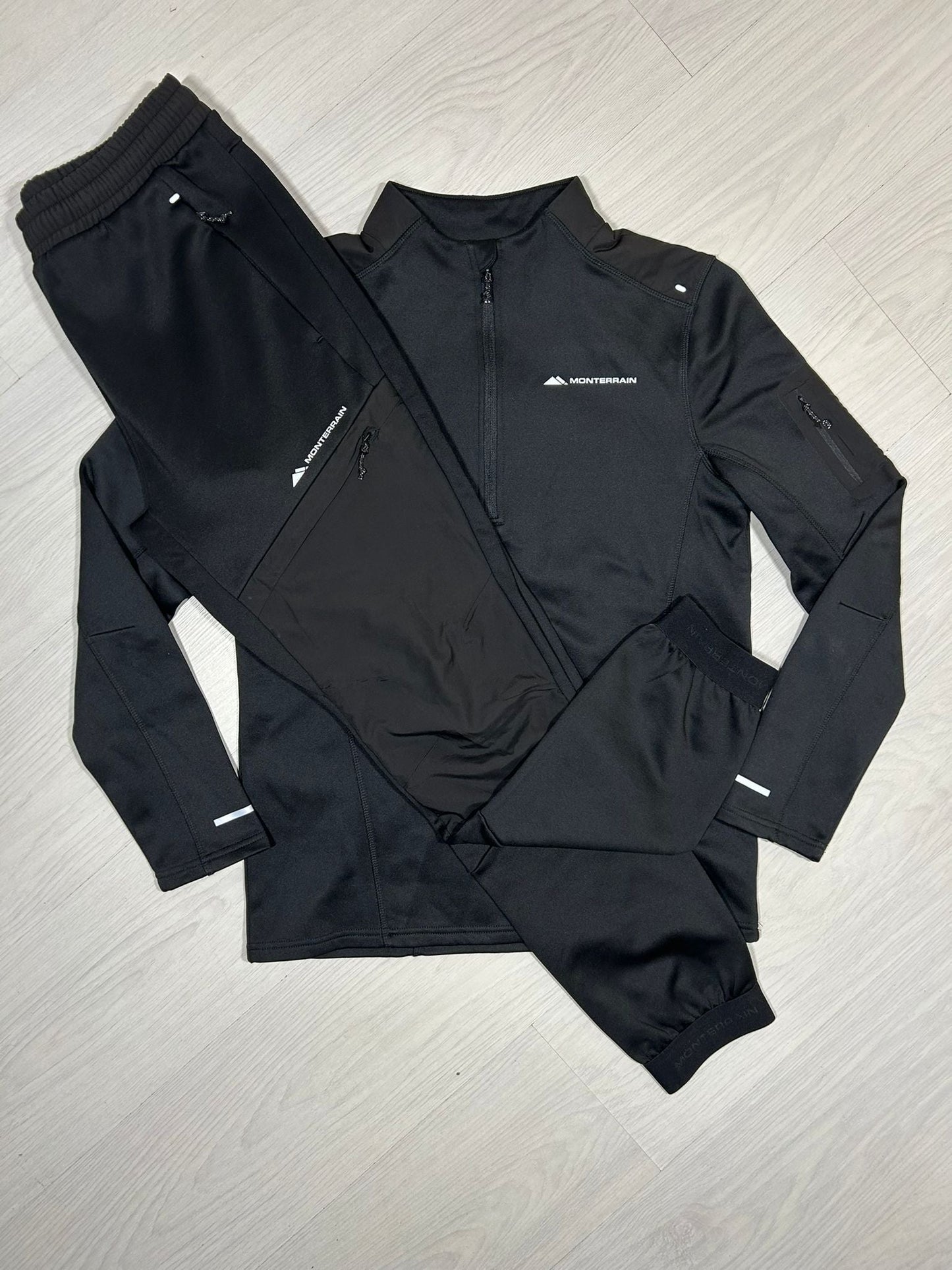 Monterrain Tracksuit - S - Active Supply