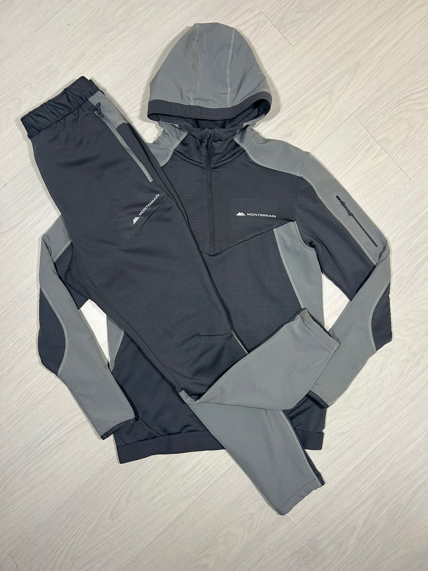 Monterrain Tracksuit - S - Active Supply