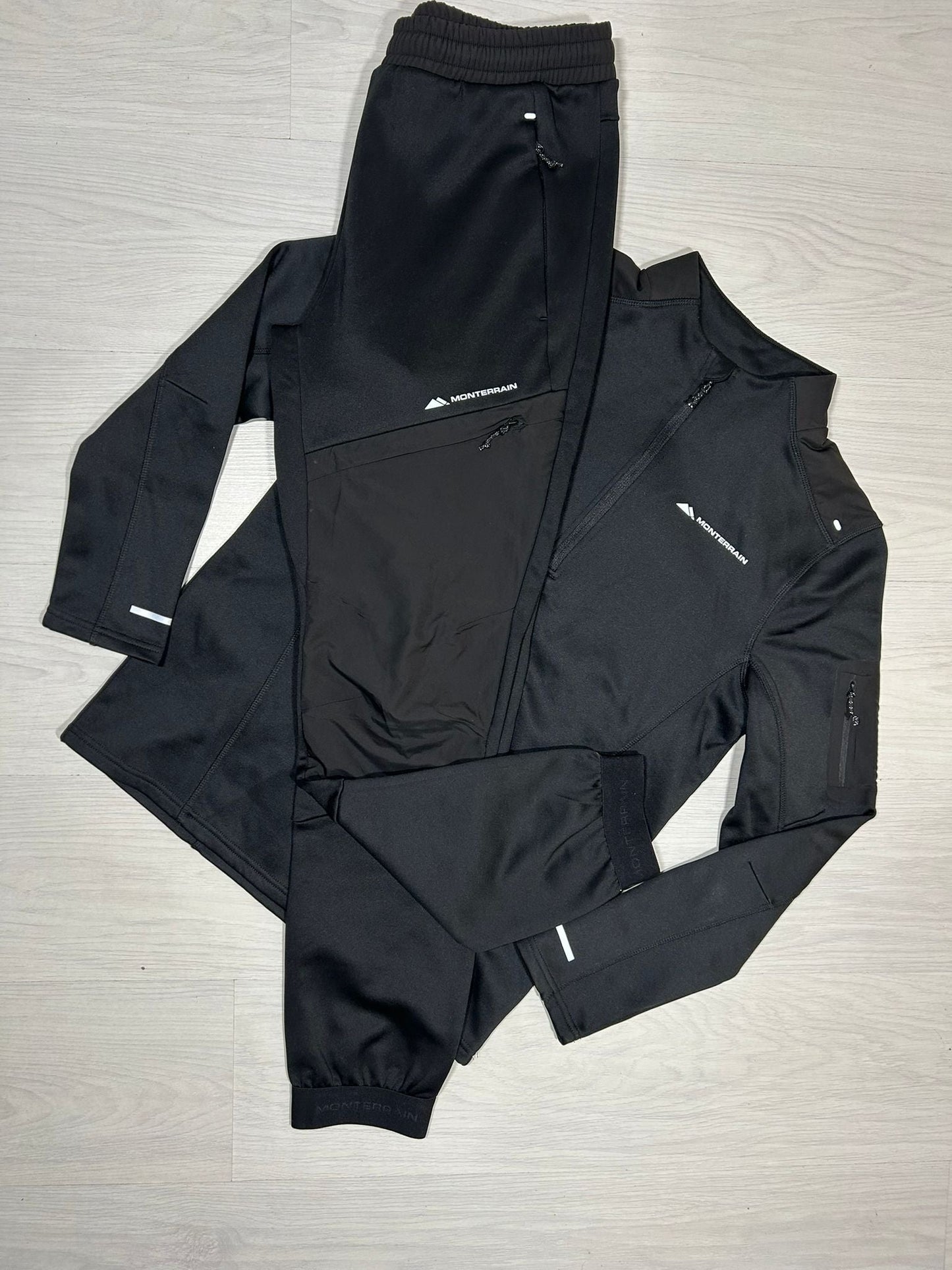 Monterrain Tracksuit - S - Active Supply