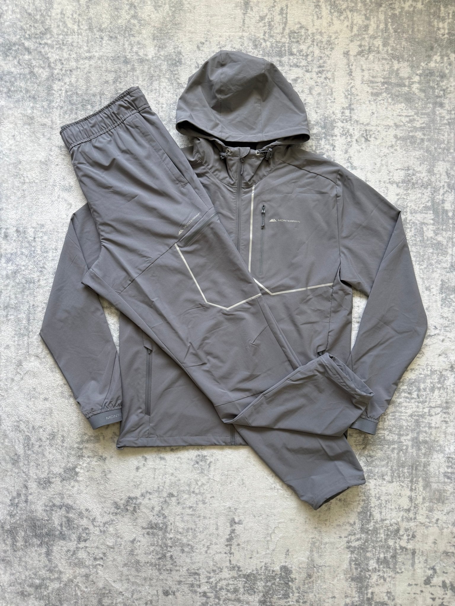 Monterrain Tracksuit - XL - Active Supply