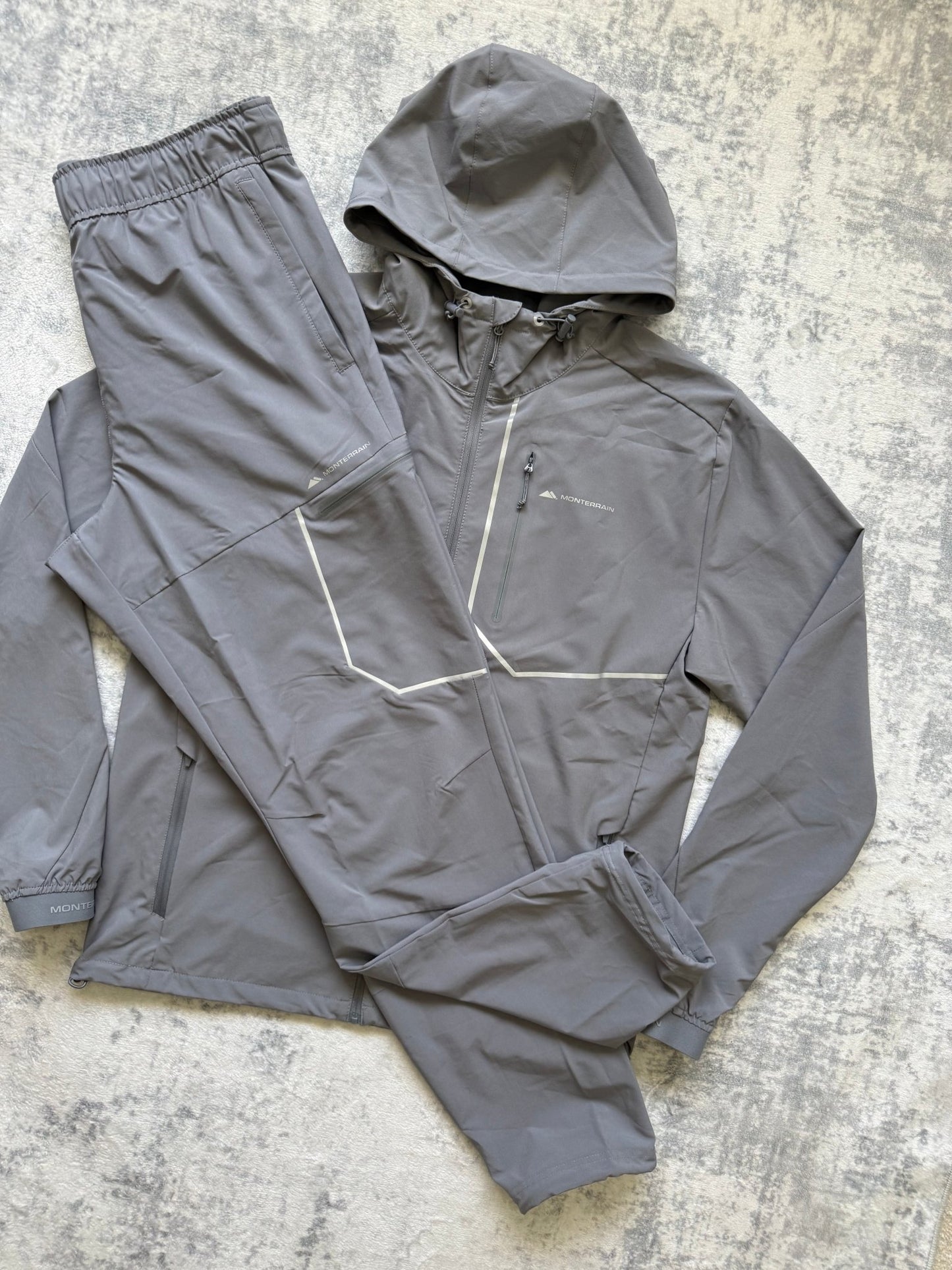 Monterrain Tracksuit - XL - Active Supply