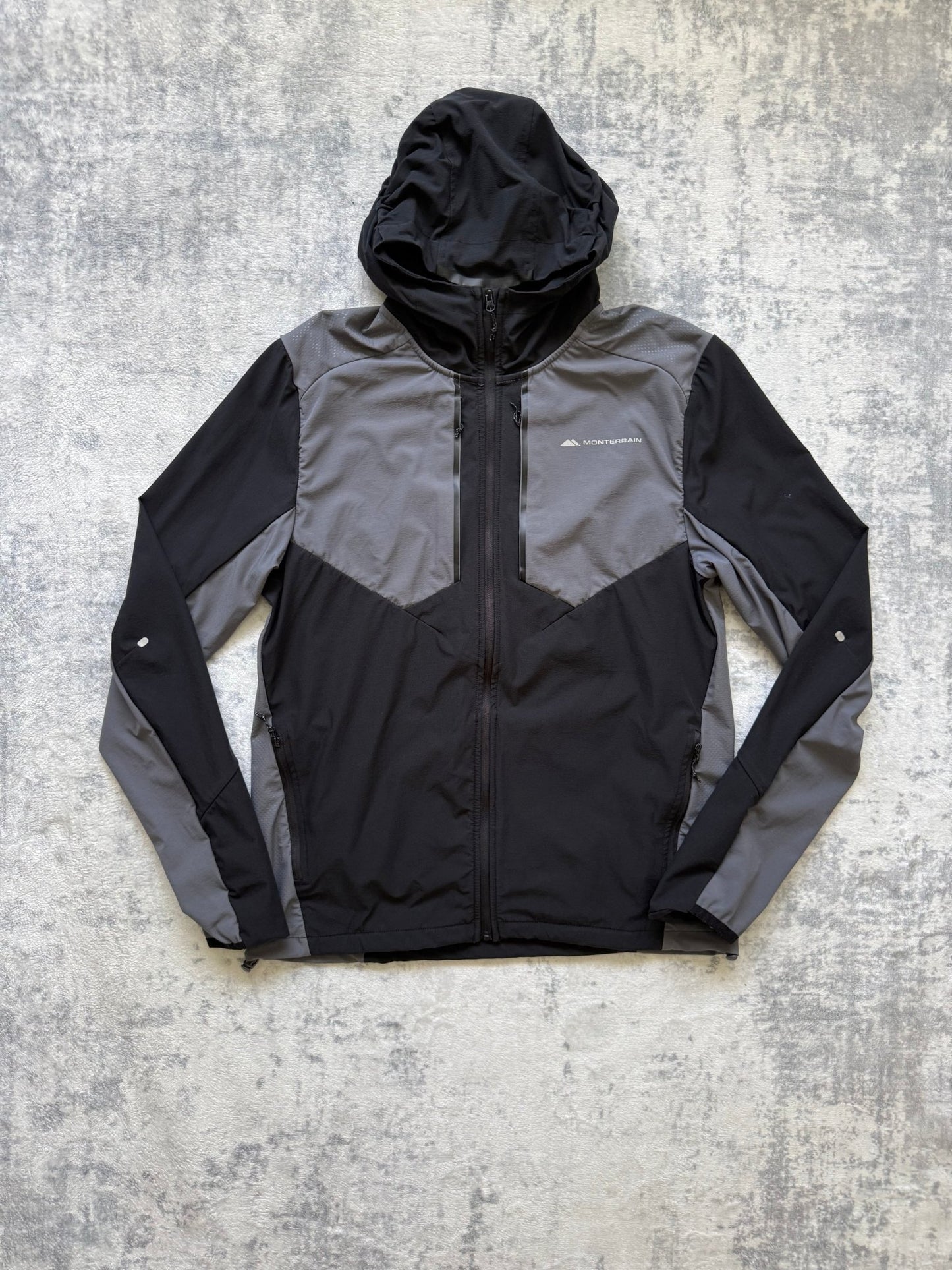 Monterrain Windbreaker - L - Active Supply