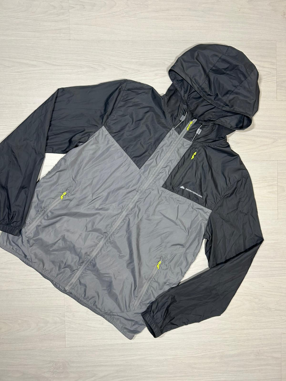 Monterrain Windbreaker - L - Active Supply