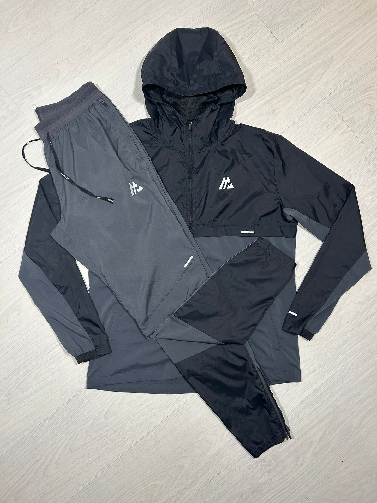 Montirex Tracksuit - M/L - Active Supply