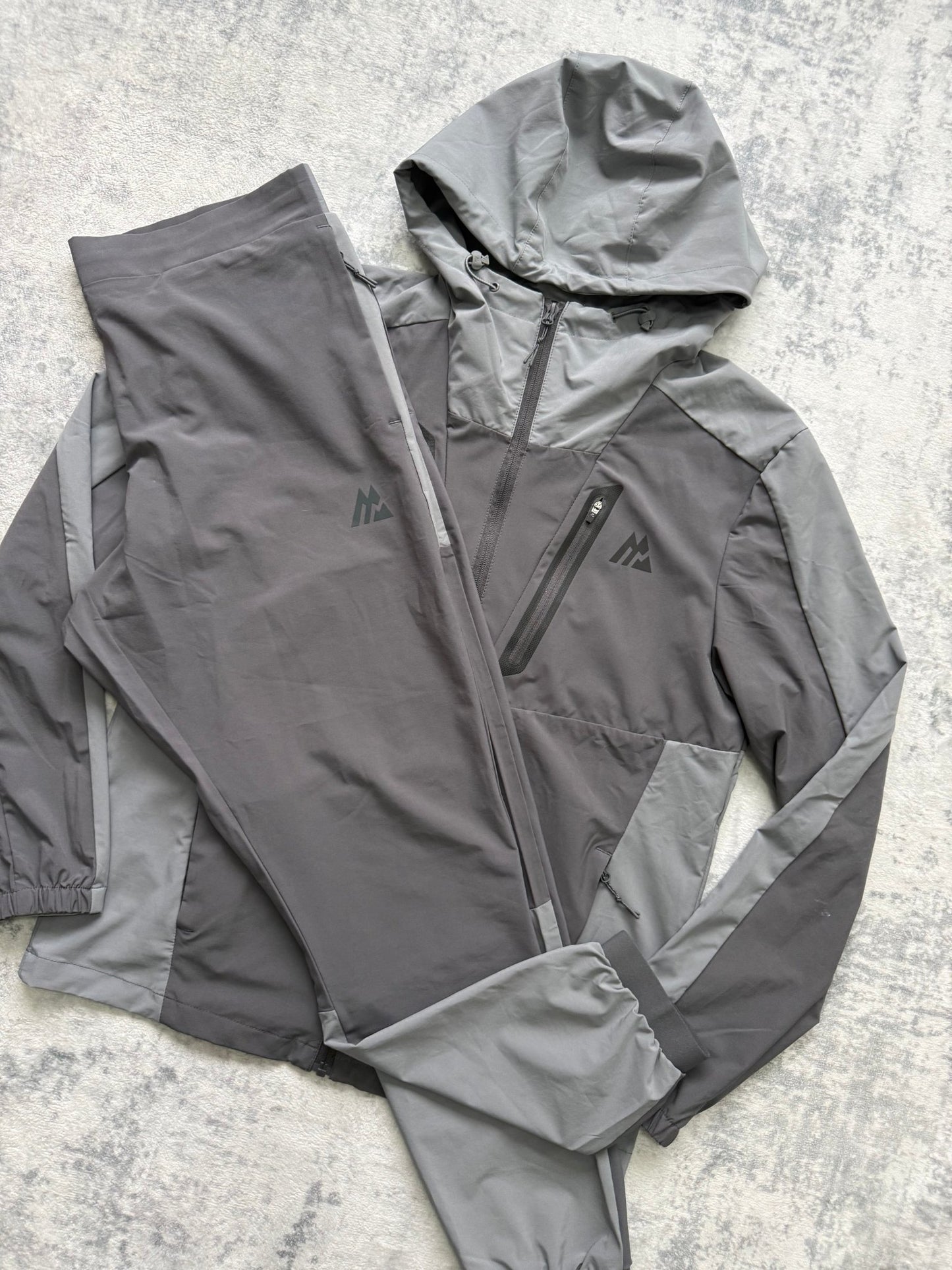 Montirex Tracksuit - M/L - Active Supply