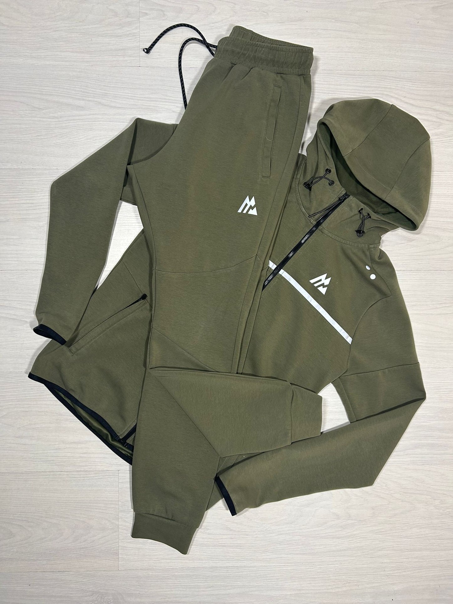 Montirex Tracksuit - S - Active Supply