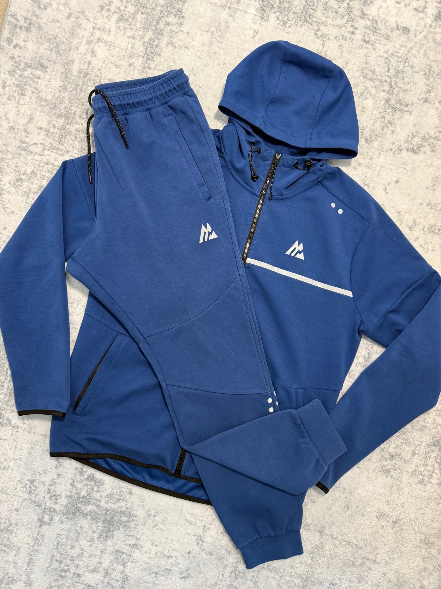 Montirex Tracksuit - XL/L - Active Supply
