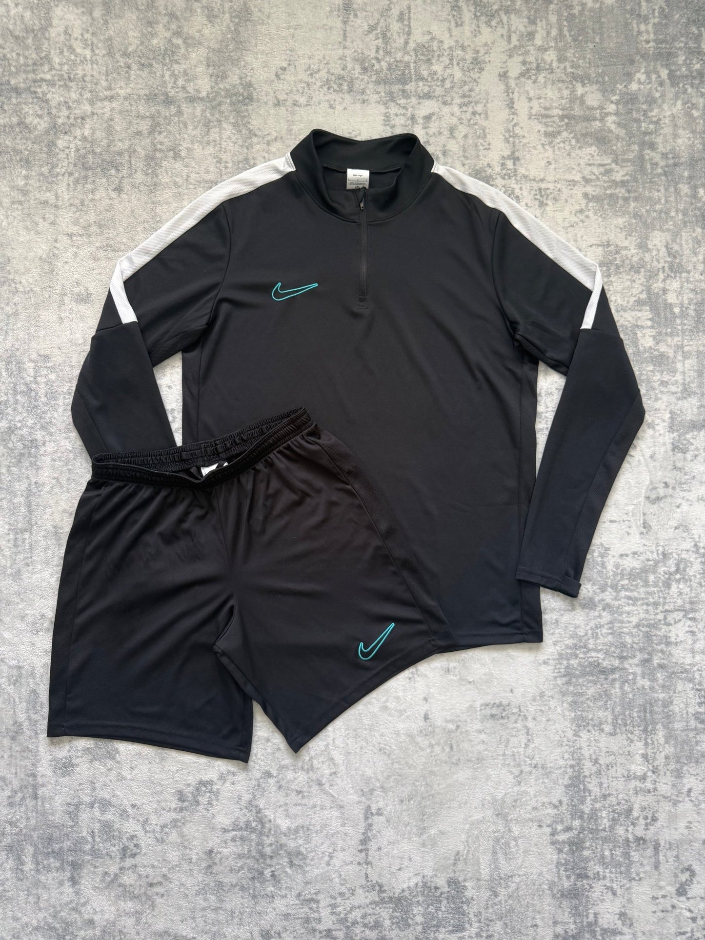 Nike 1/4 Zip Short Set - L/M - Active Supply