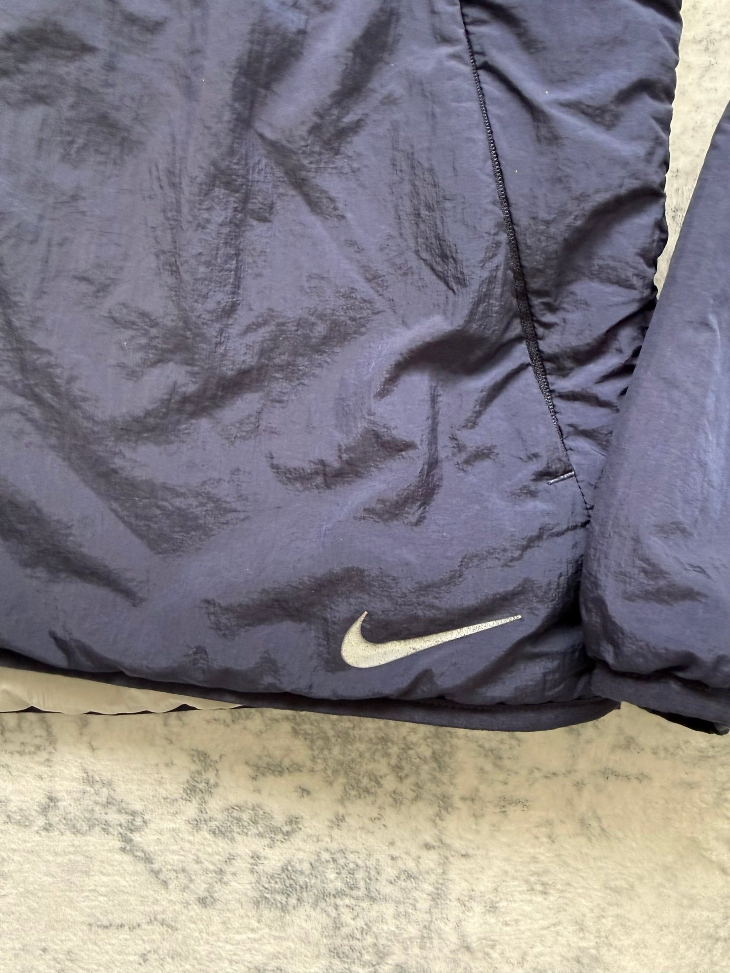 Nike Aerolayer Jacket - L - Active Supply