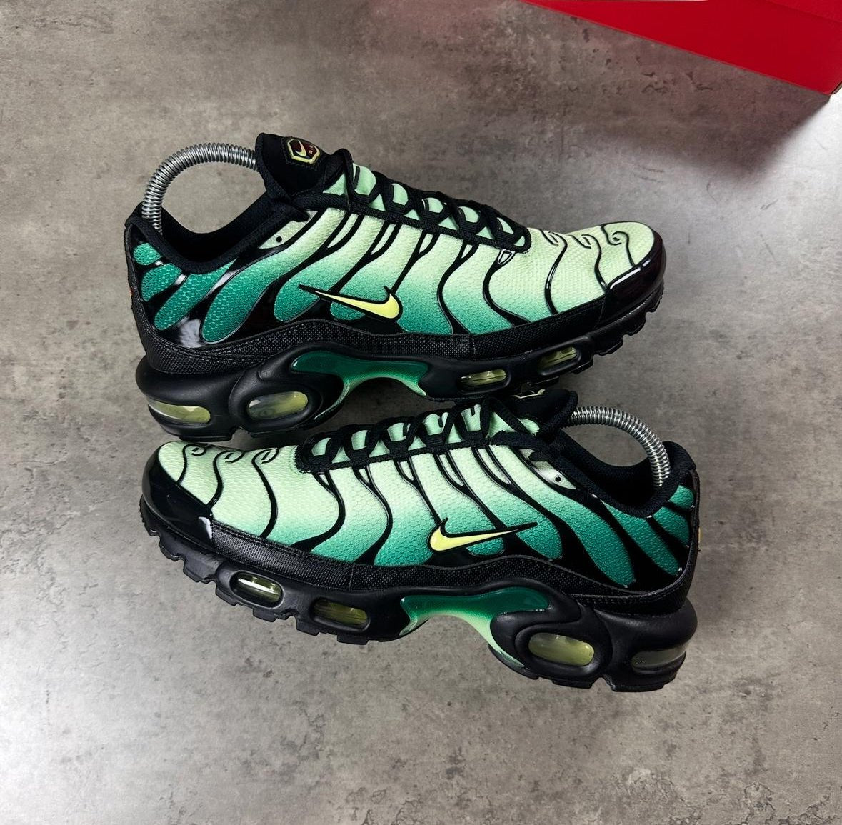 Nike Air Max TN's Emerald Green - Active Supply