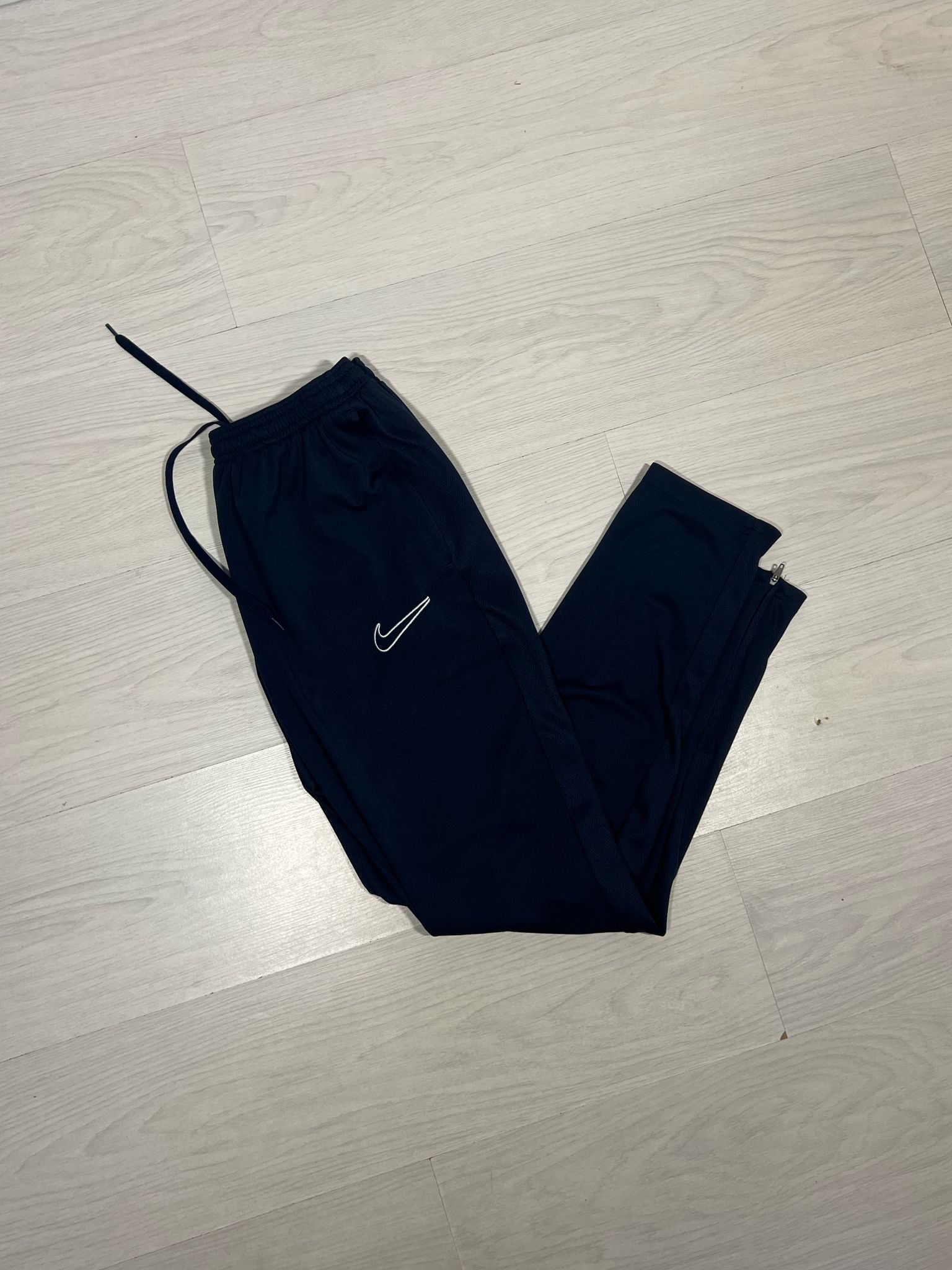 Nike Dri Fit Bottom - L - Active Supply