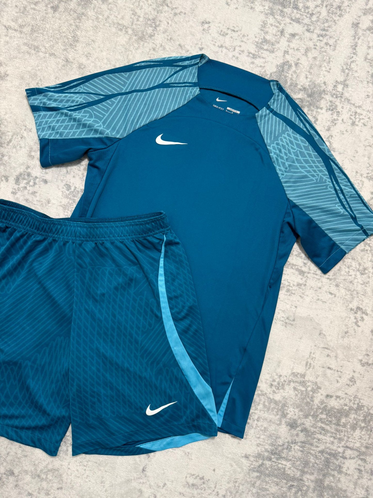 Nike Dri Fit Short Set - M - Active Supply