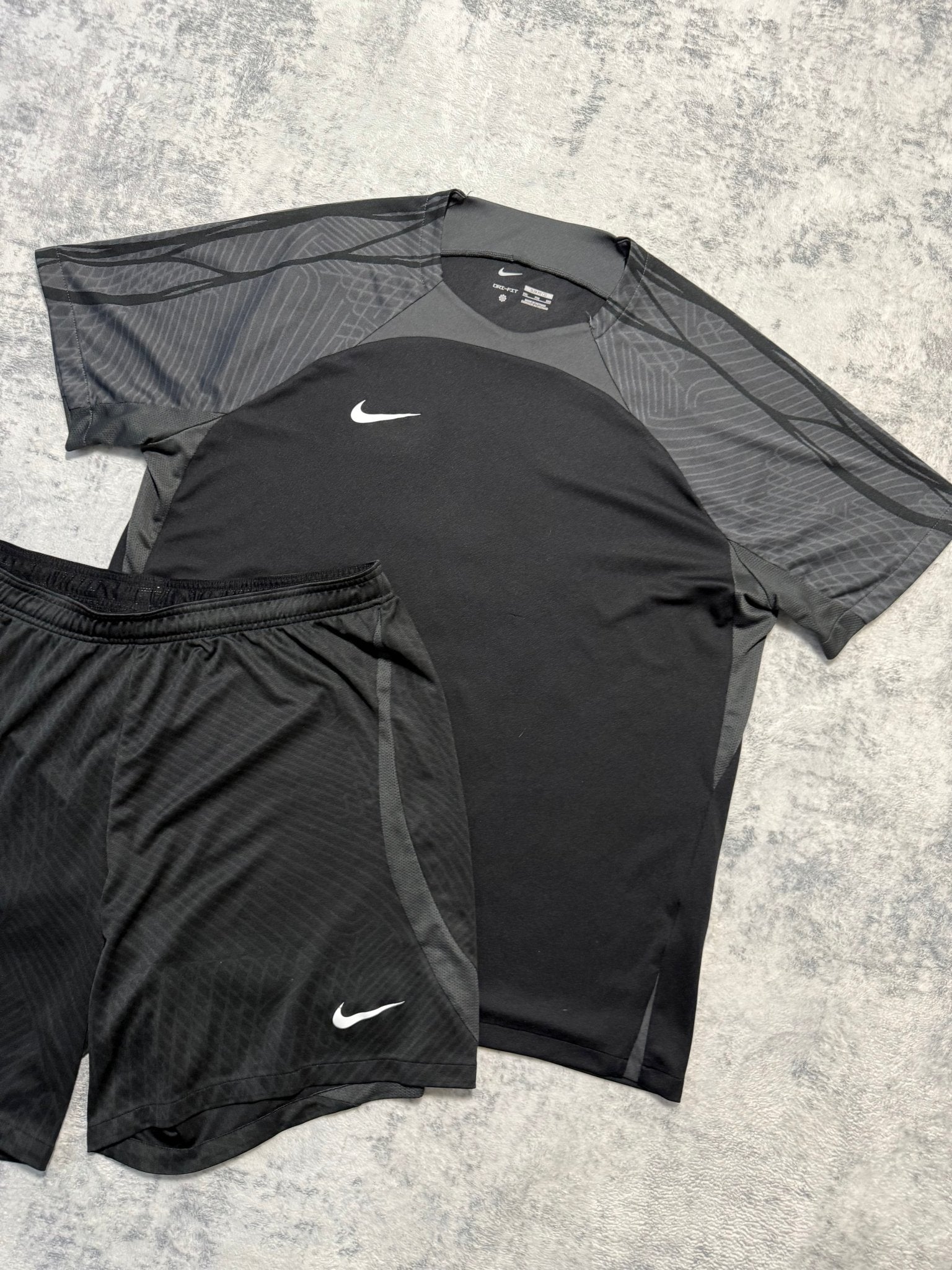 Nike Dri Fit Short Set - XXL - Active Supply