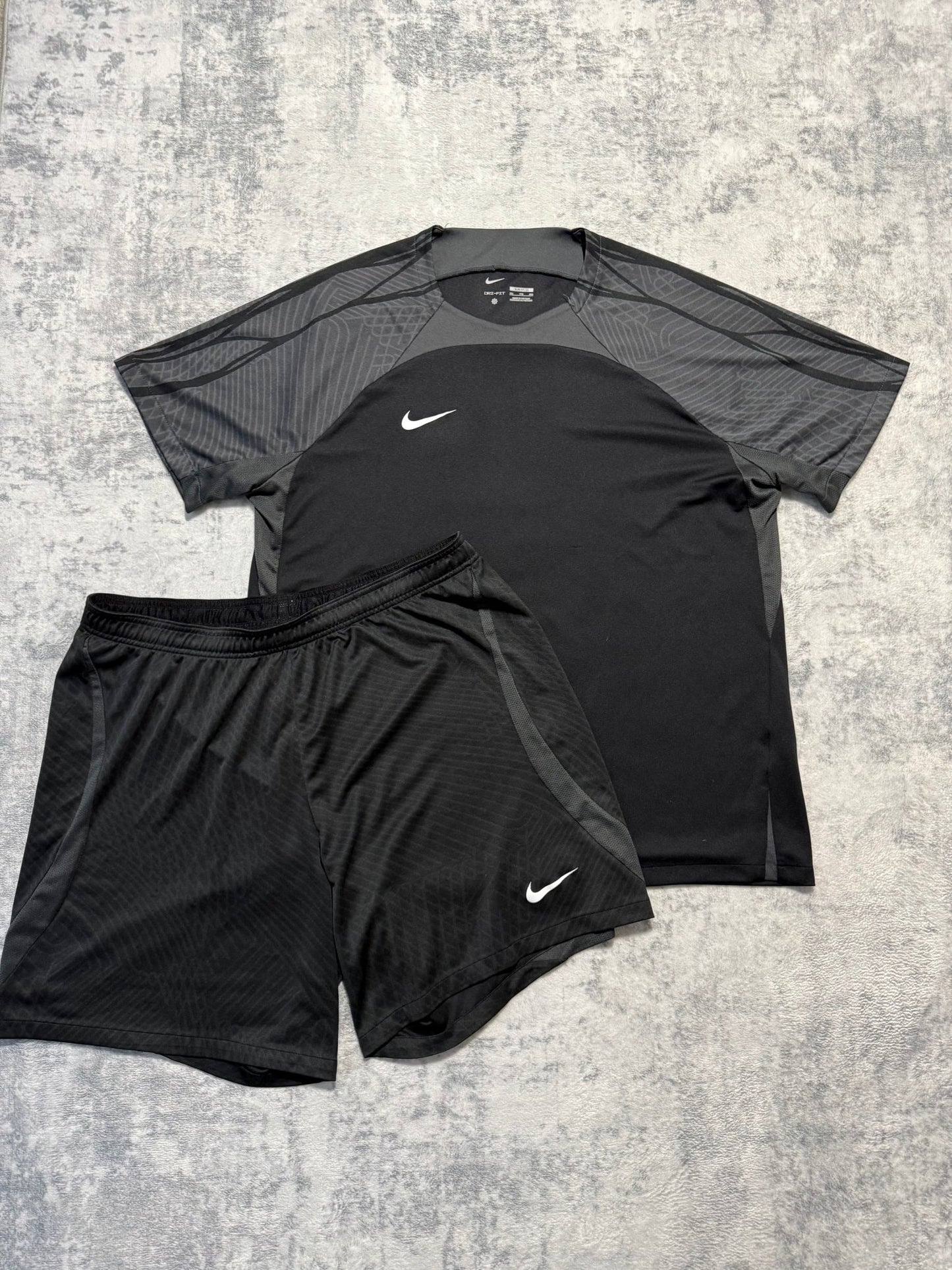Nike Dri Fit Short Set - XXL - Active Supply
