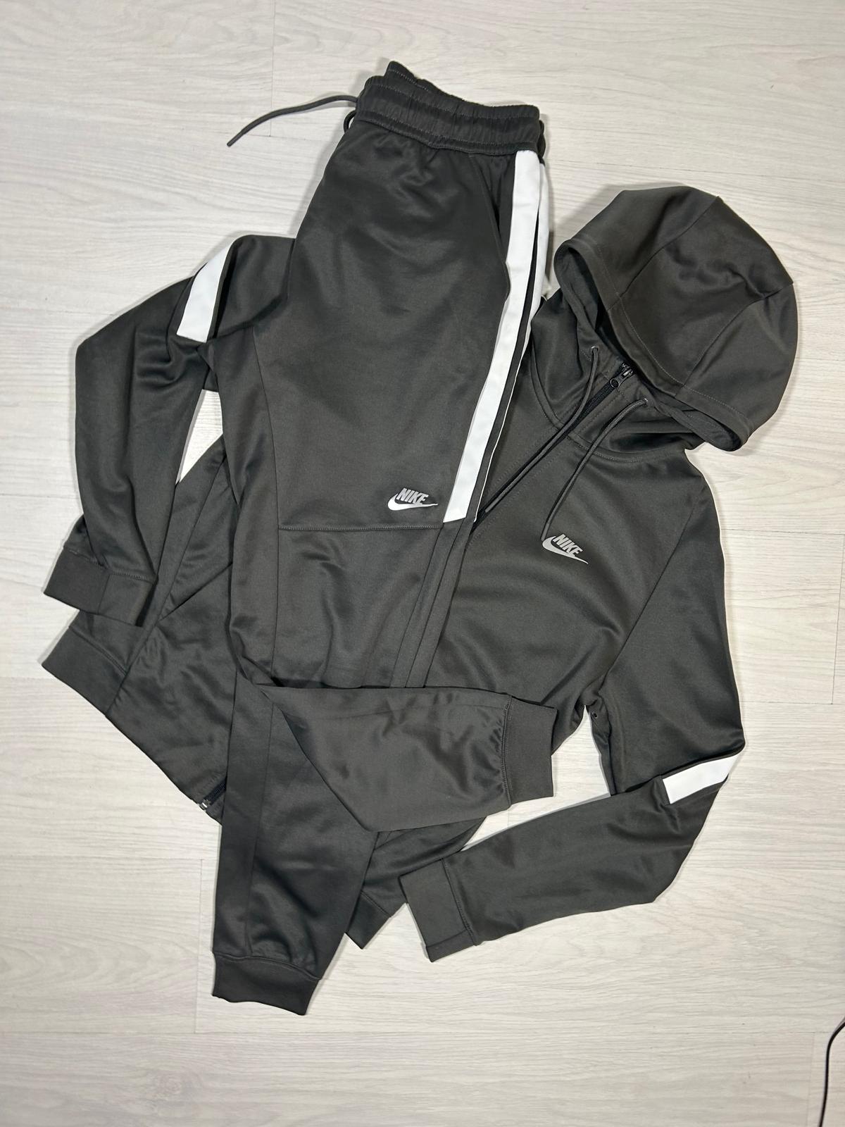 Nike Dri Fit Tracksuit - M - Active Supply