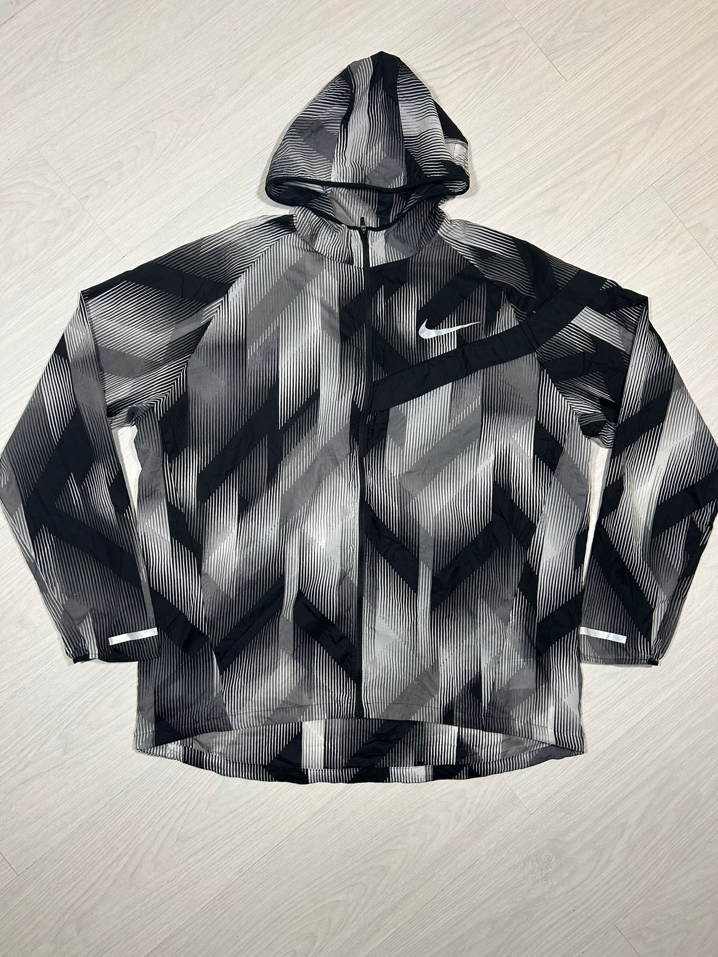 Nike Impossibly Light - XL - Active Supply