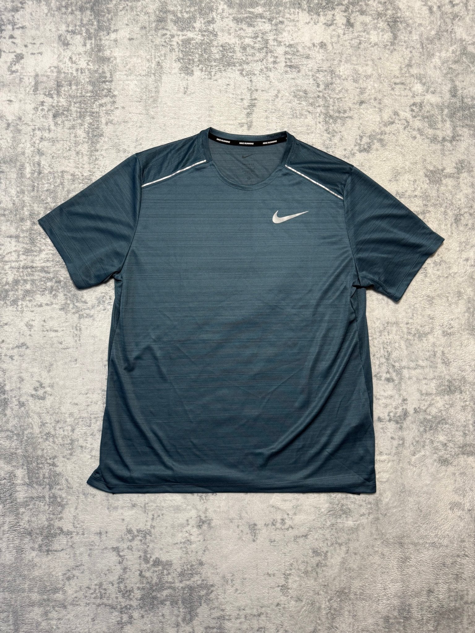 Nike Miler T Shirt - L - Active Supply