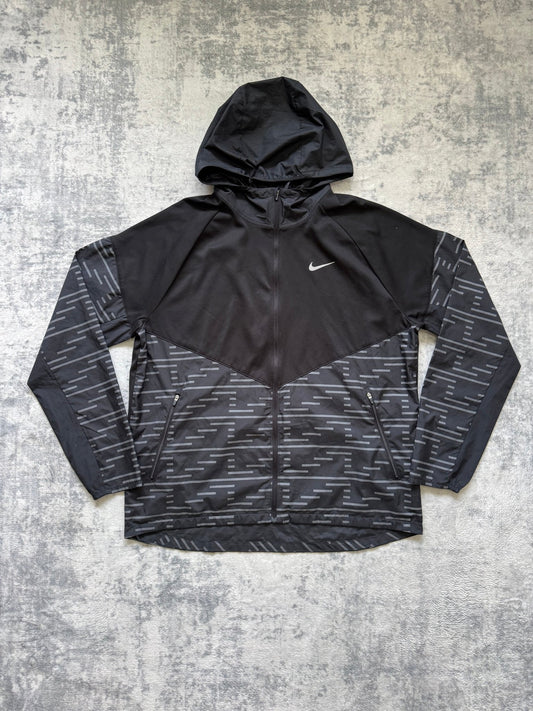 Nike Running Division Reflective Windrunner - L - Active Supply