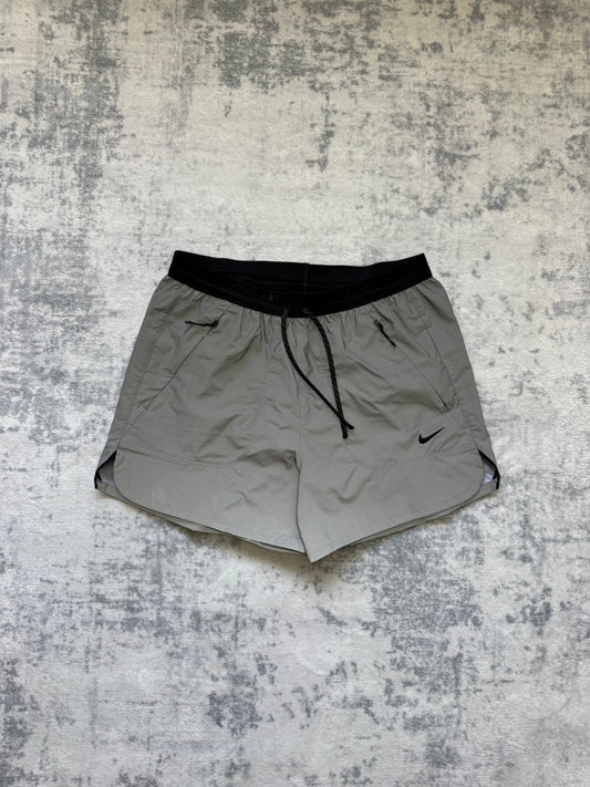 Nike Running Division Shorts - S - Active Supply