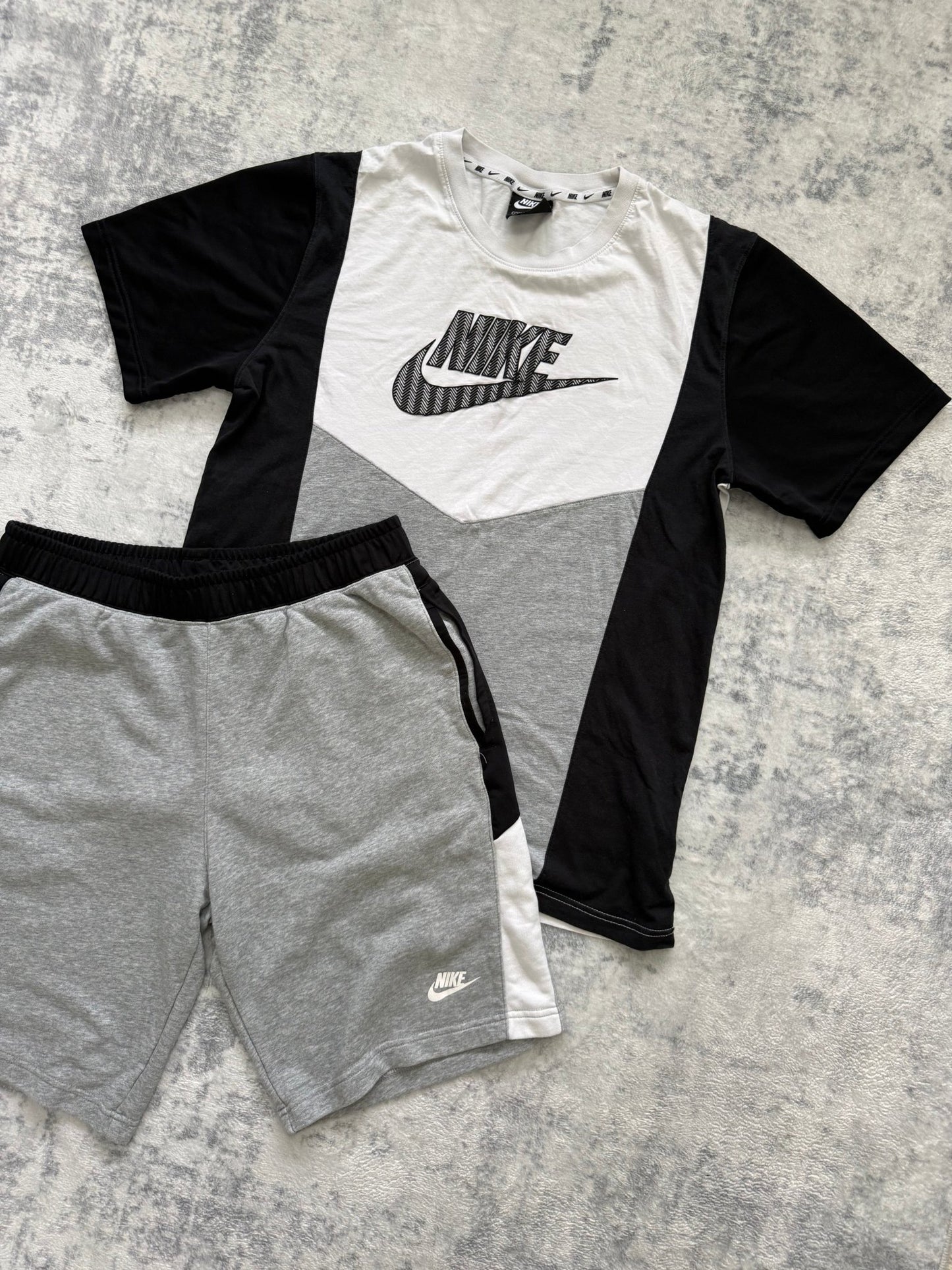 Nike Short Set - L - Active Supply