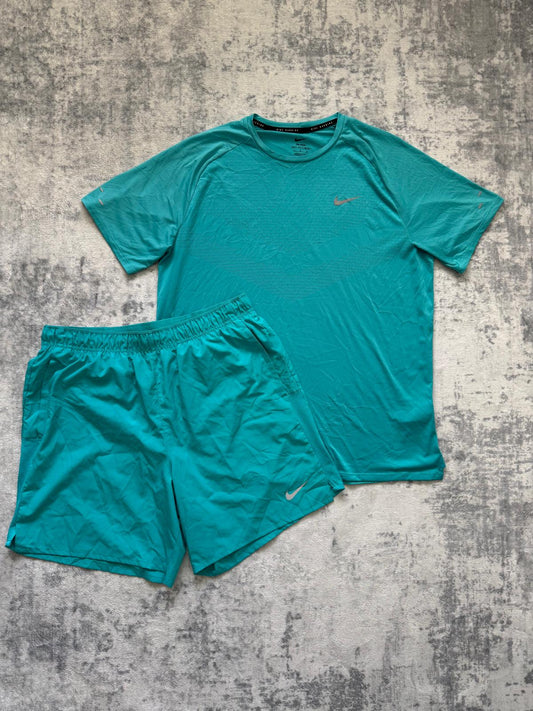 Nike Short Set - L - Active Supply