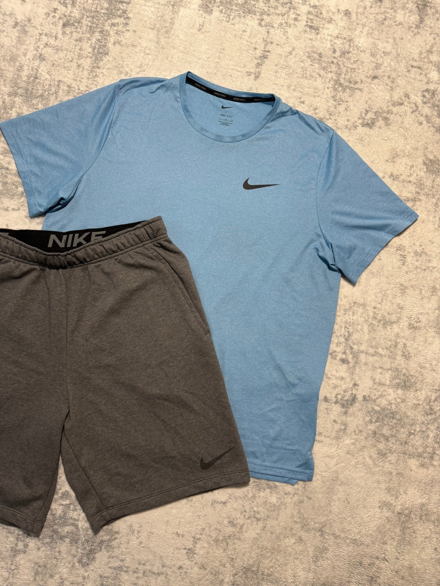 Nike Short Set - L - Active Supply