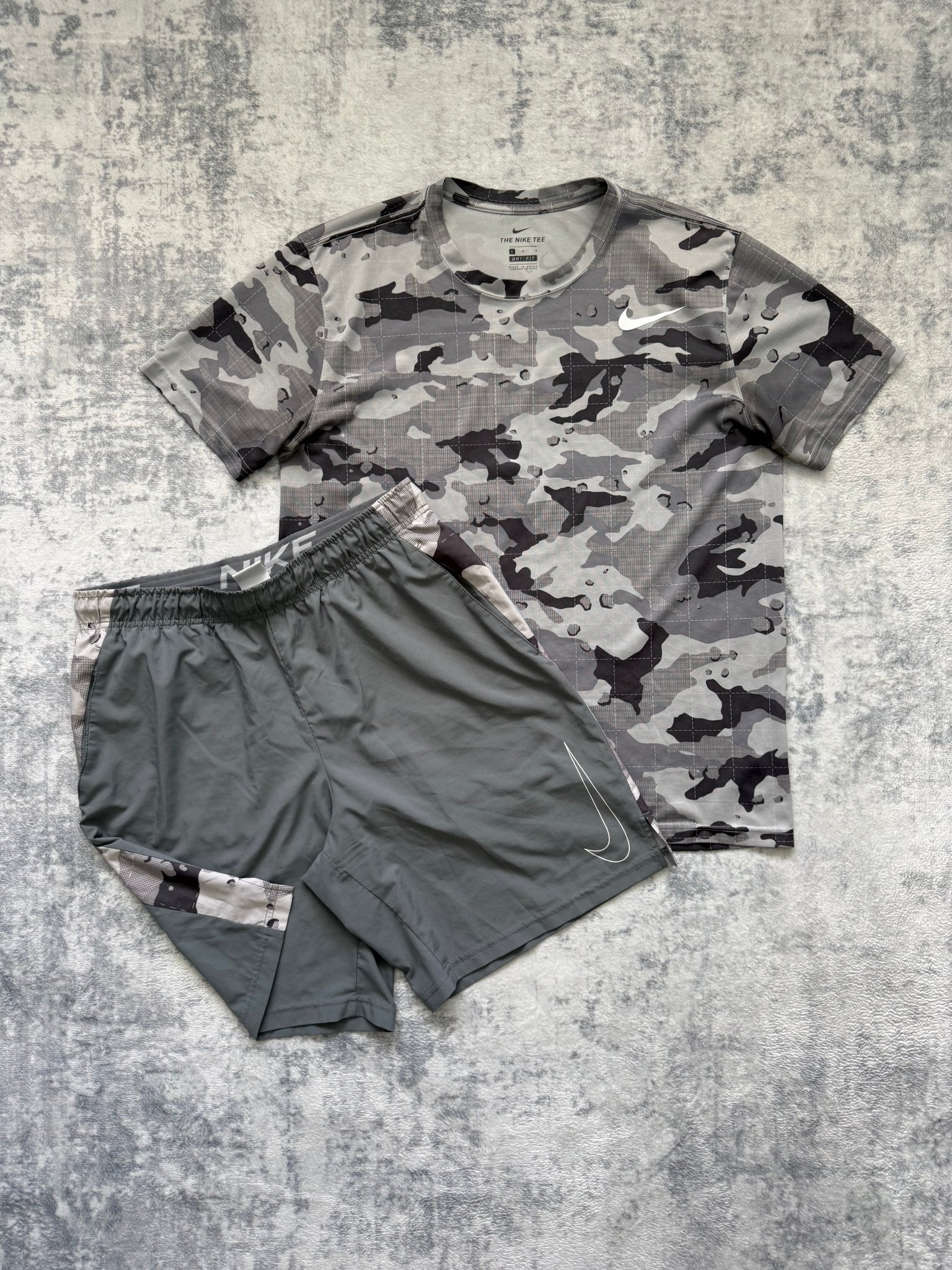 Nike Short Set - L/M - Active Supply