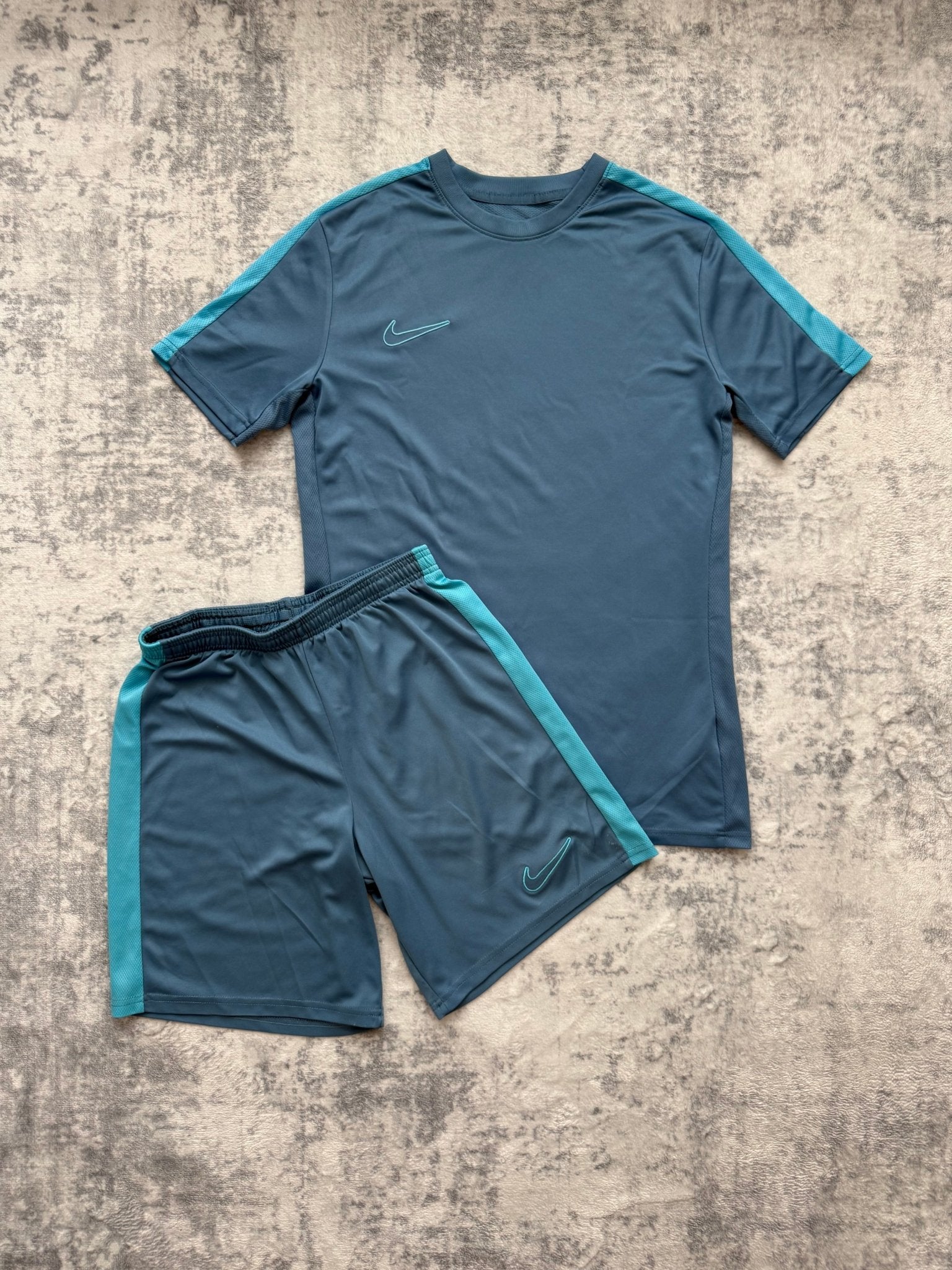 Nike Short Set - M - Active Supply