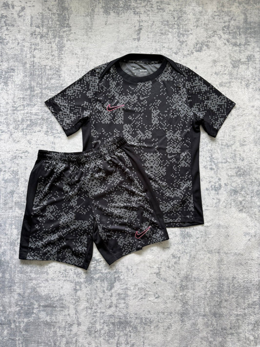 Nike Short Set - M - Active Supply