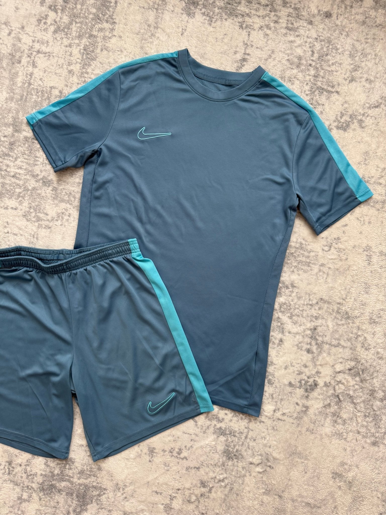 Nike Short Set - M - Active Supply