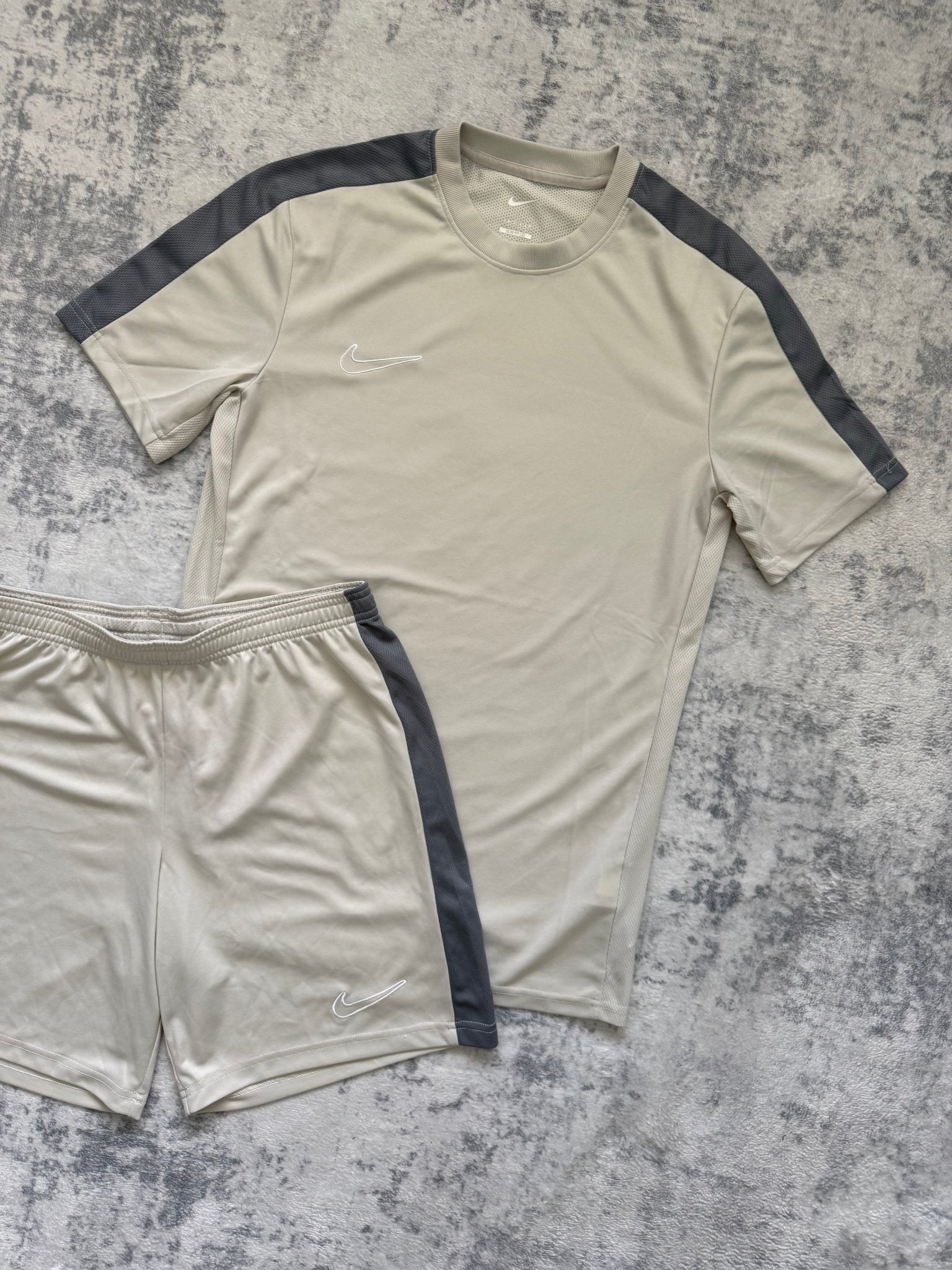 Nike Short Set - M - Active Supply