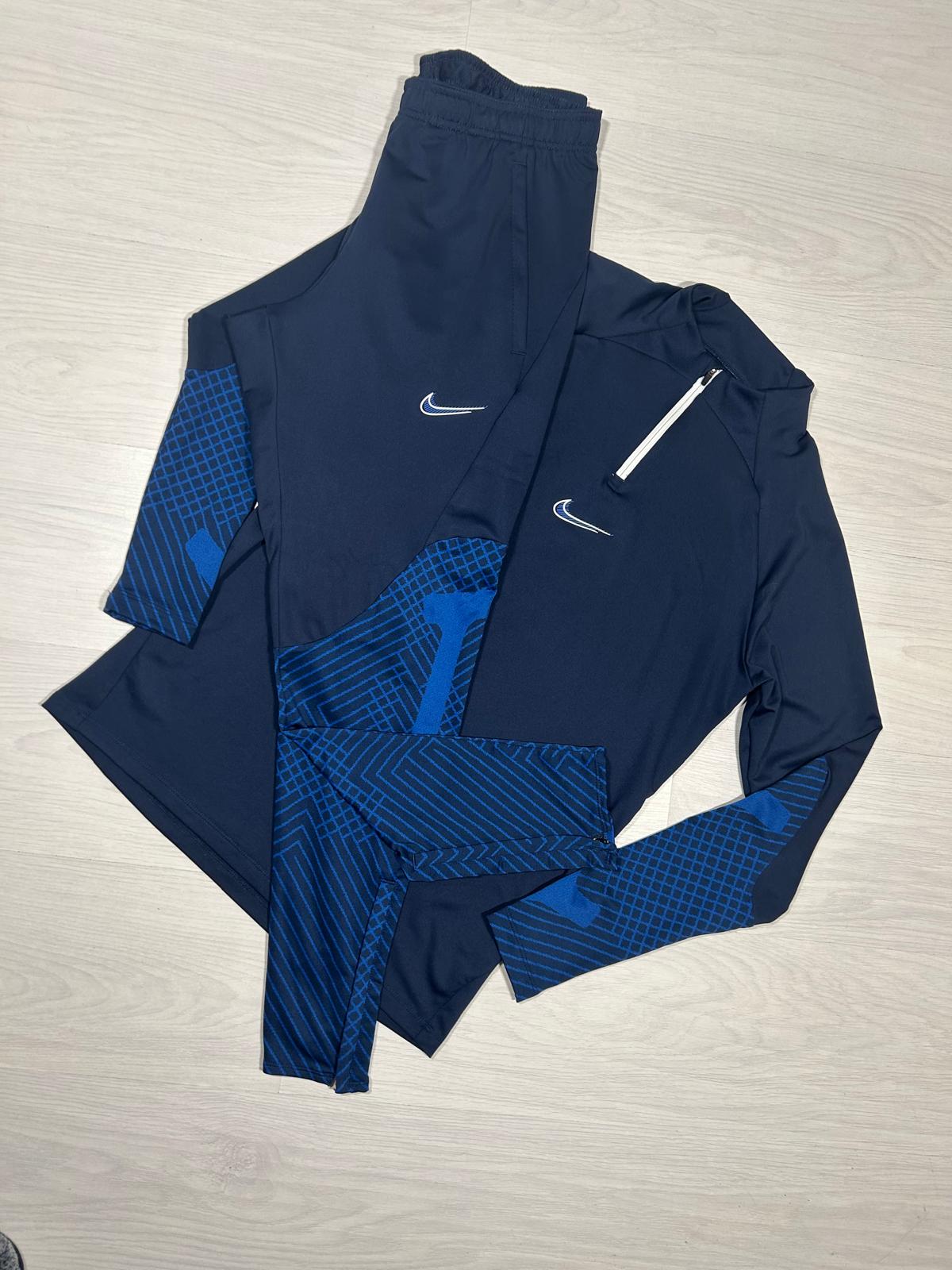 Nike Strike Tracksuit - M - Active Supply