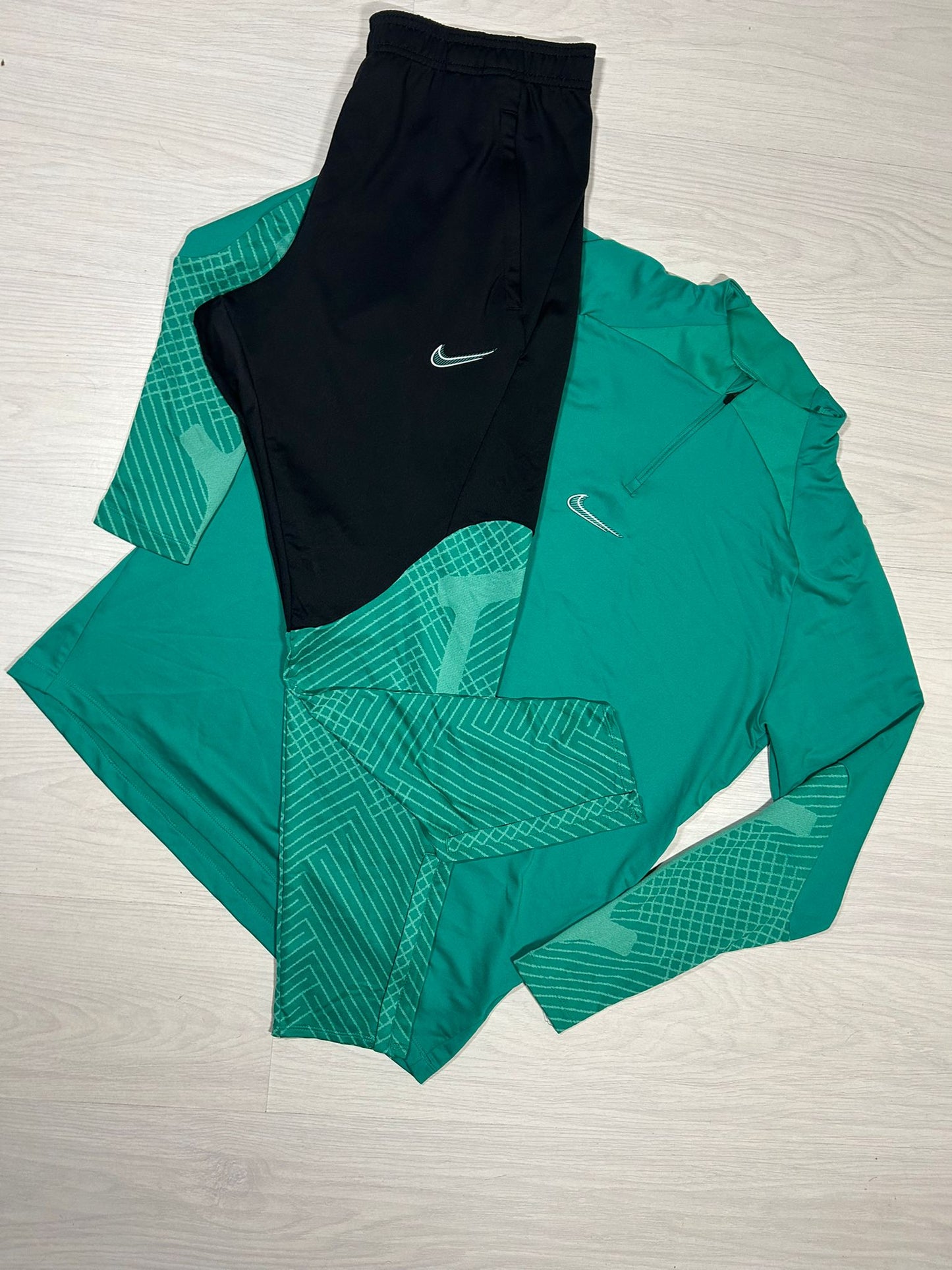 Nike Strike Tracksuit - XL - Active Supply