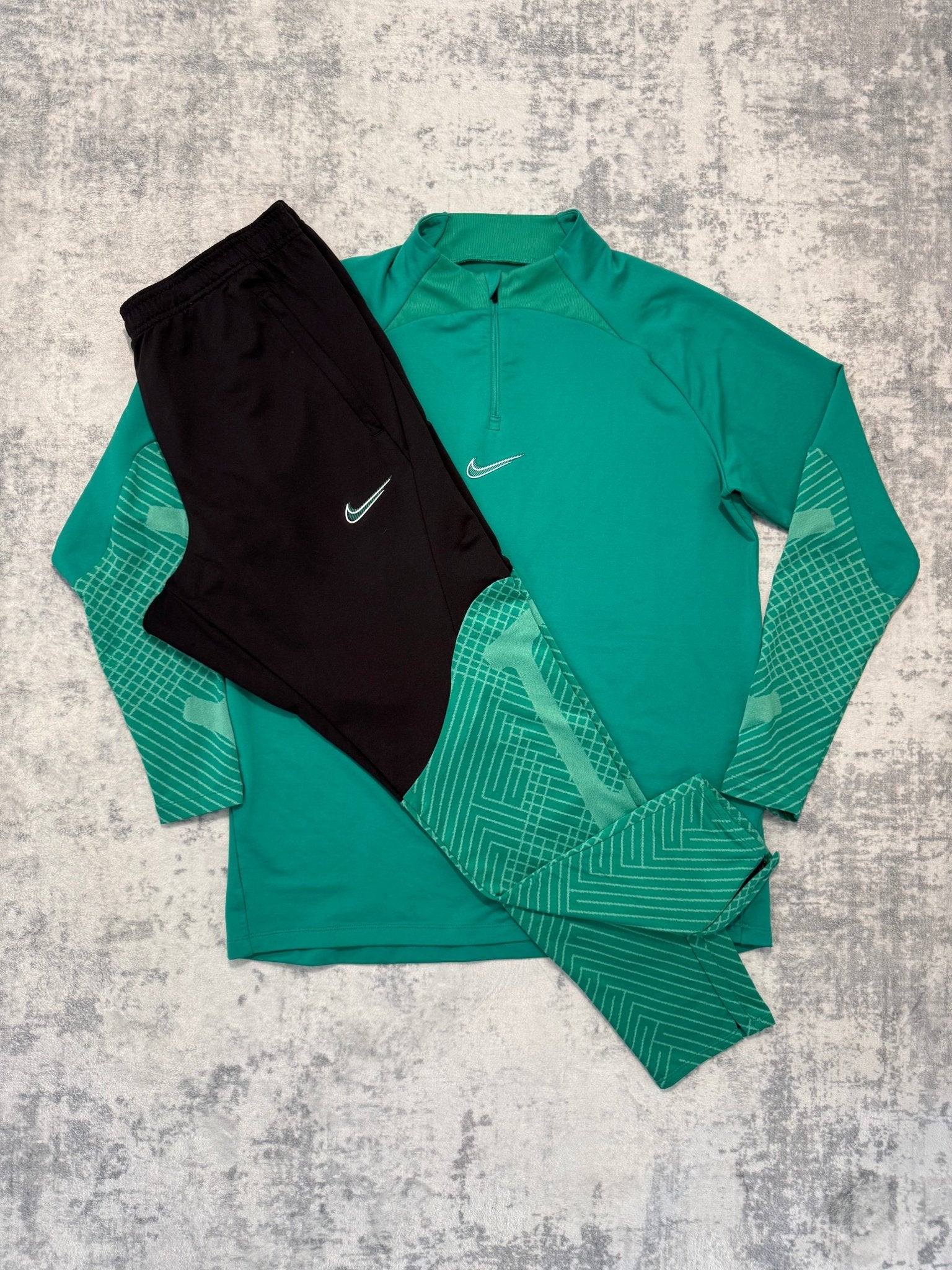 Nike Strike Tracksuit - XL - Active Supply