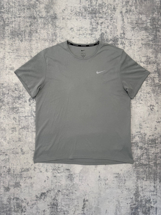 Nike T Shirt - L - Active Supply
