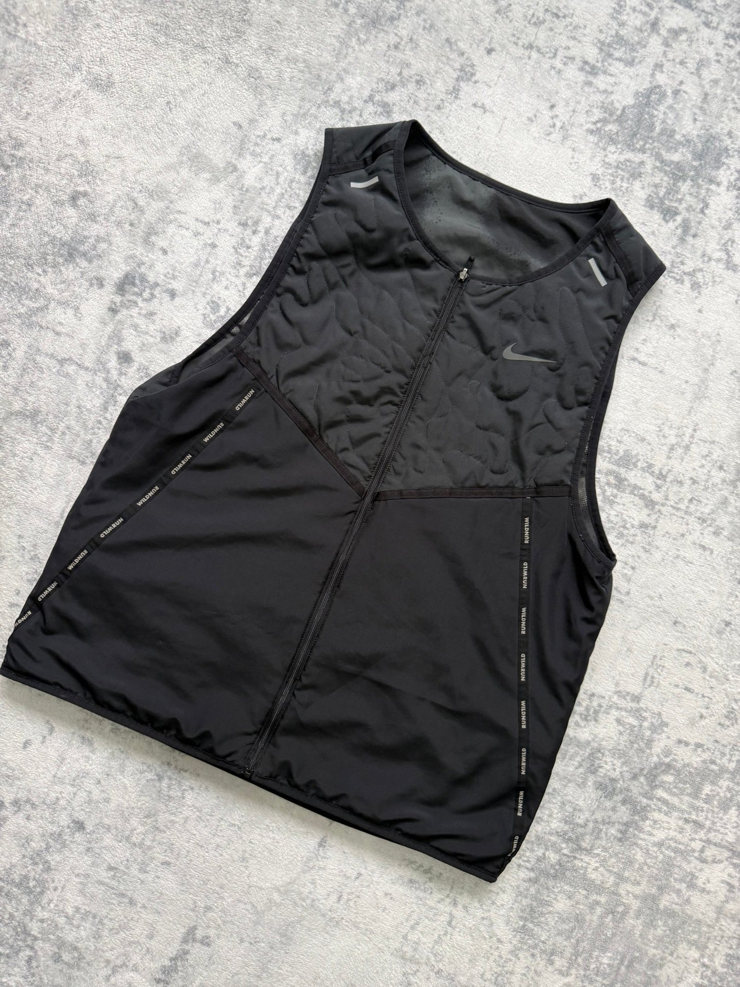 Nike Wildrun Reversible Gilet - L - Active Supply