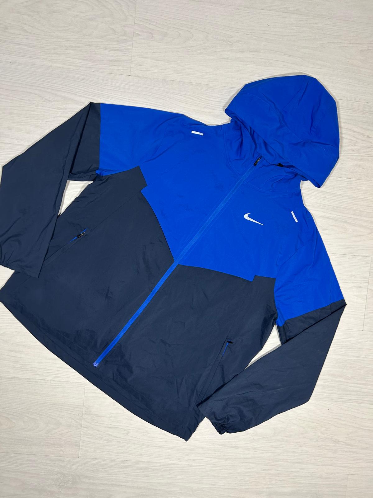 Nike Windrunner - L - Active Supply