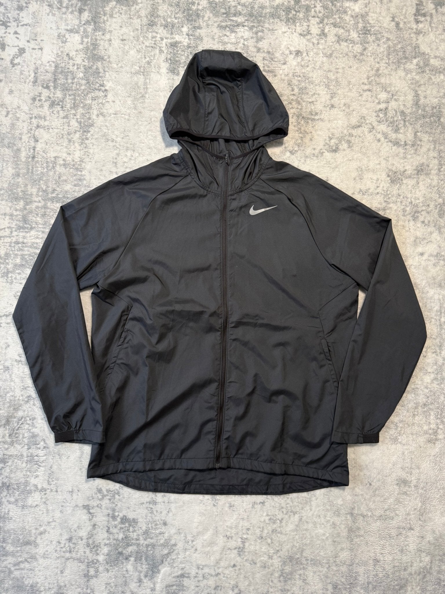 Nike Windrunner - L - Active Supply