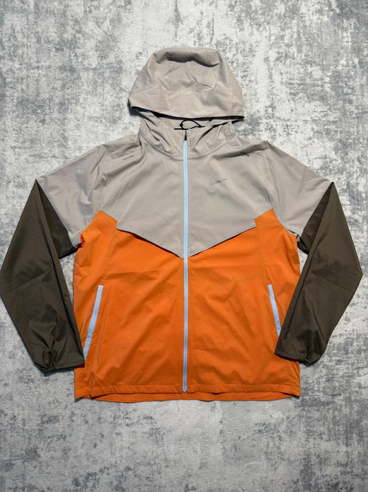 Nike Windrunner - L - Active Supply