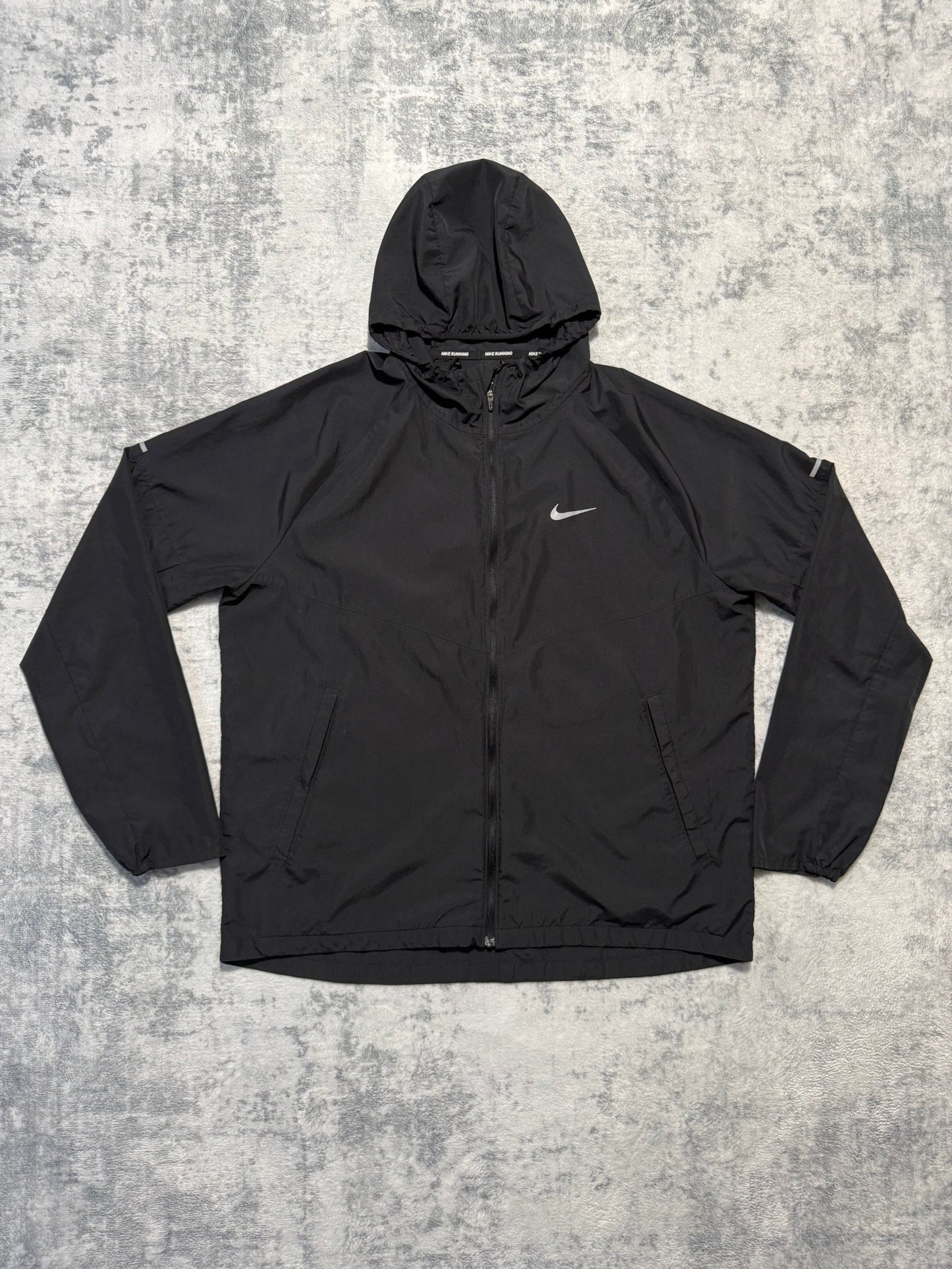 Nike Windrunner - L - Active Supply