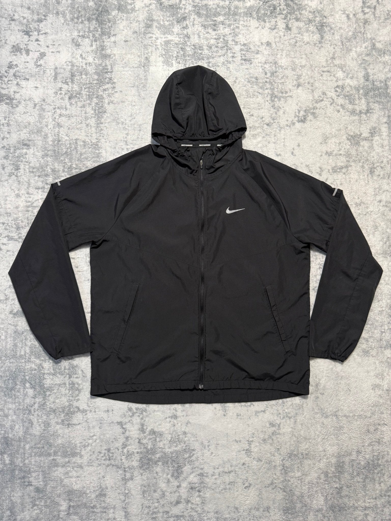 Nike Windrunner - L - Active Supply
