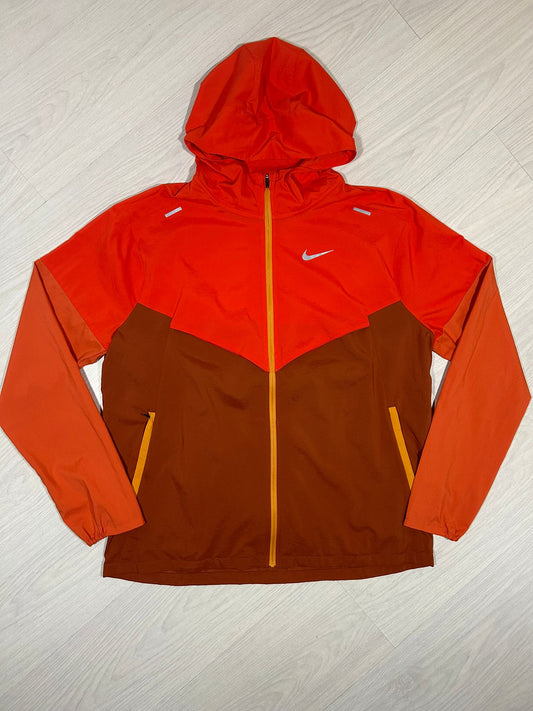 Nike Windrunner - M - Active Supply