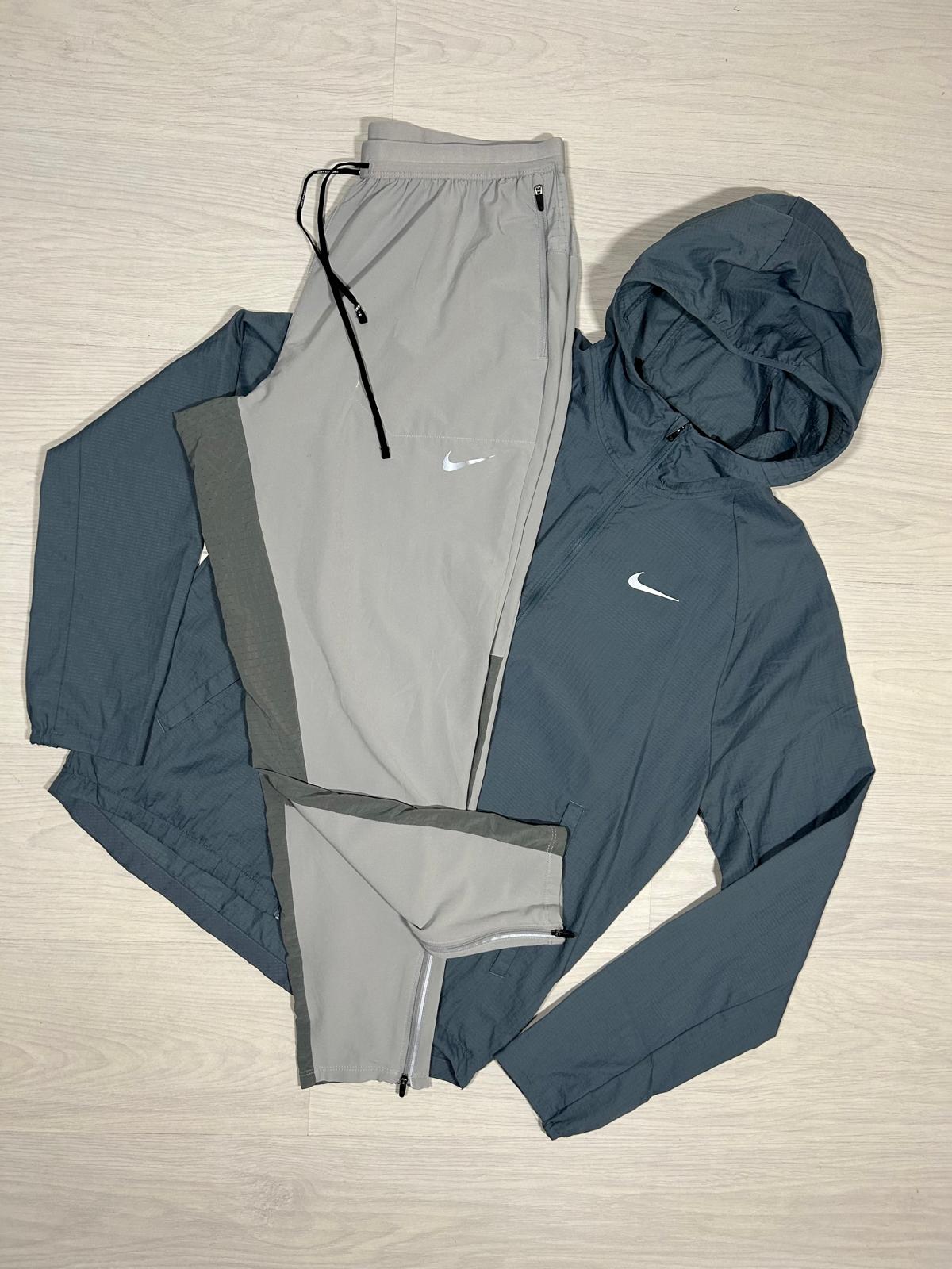 Nike Windrunner Tracksuit - M - Active Supply