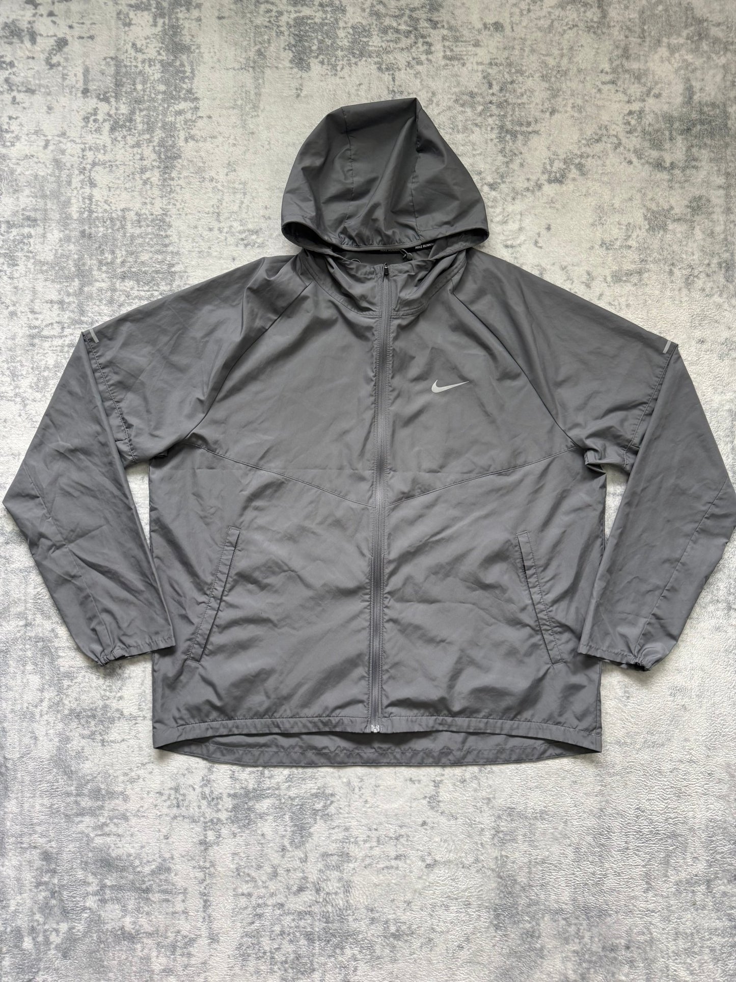 Nike Windrunner - XL - Active Supply