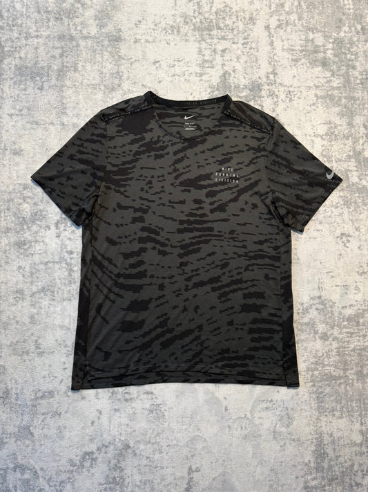 *OUTLET* Nike Running Division T Shirt - L - Active Supply